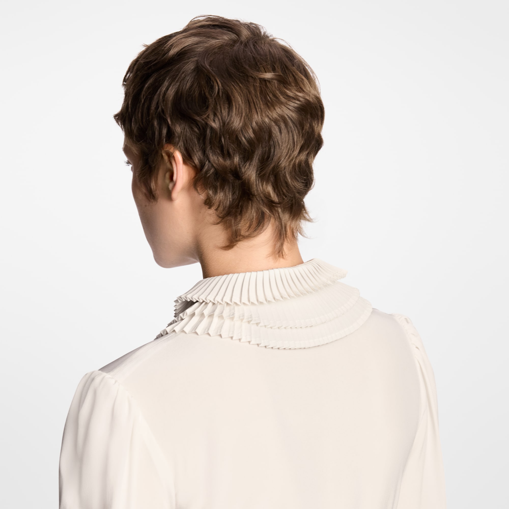  Ready-to-Wear Tops Pleat Collar Blouse | Louis Vuitton ® (Product zoom)