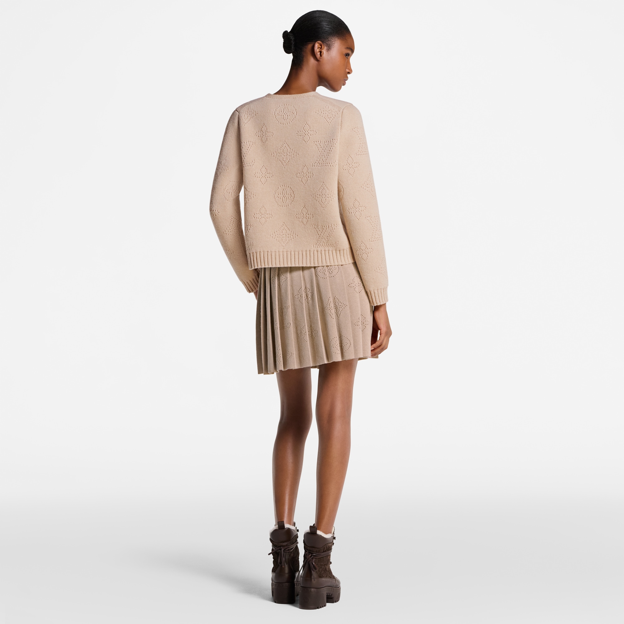  Ready-to-Wear Skirts and Shorts Pleated Mahina Knit Skirt | Louis Vuitton ® (Product zoom)