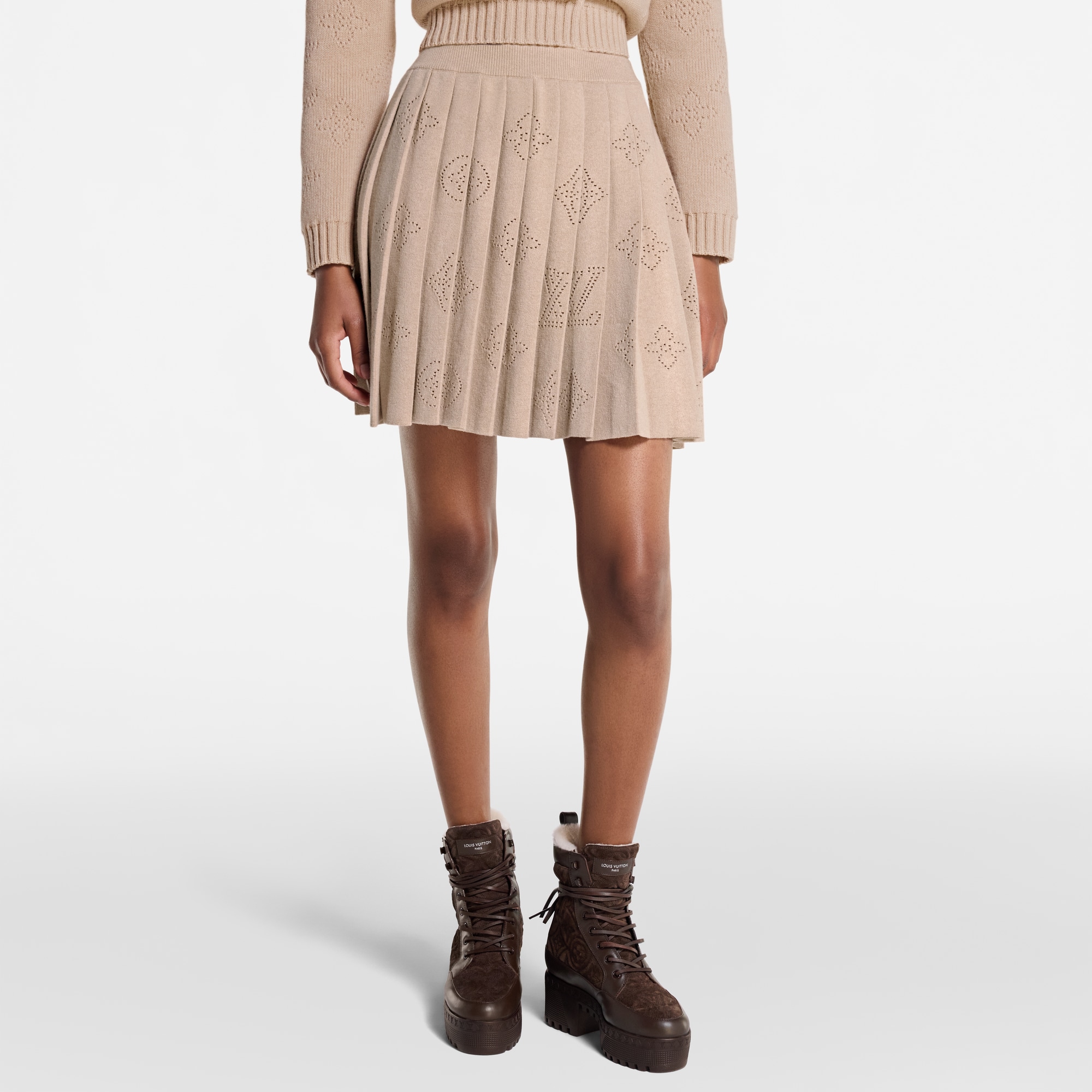  Ready-to-Wear Skirts and Shorts Pleated Mahina Knit Skirt | Louis Vuitton ® (Product zoom)