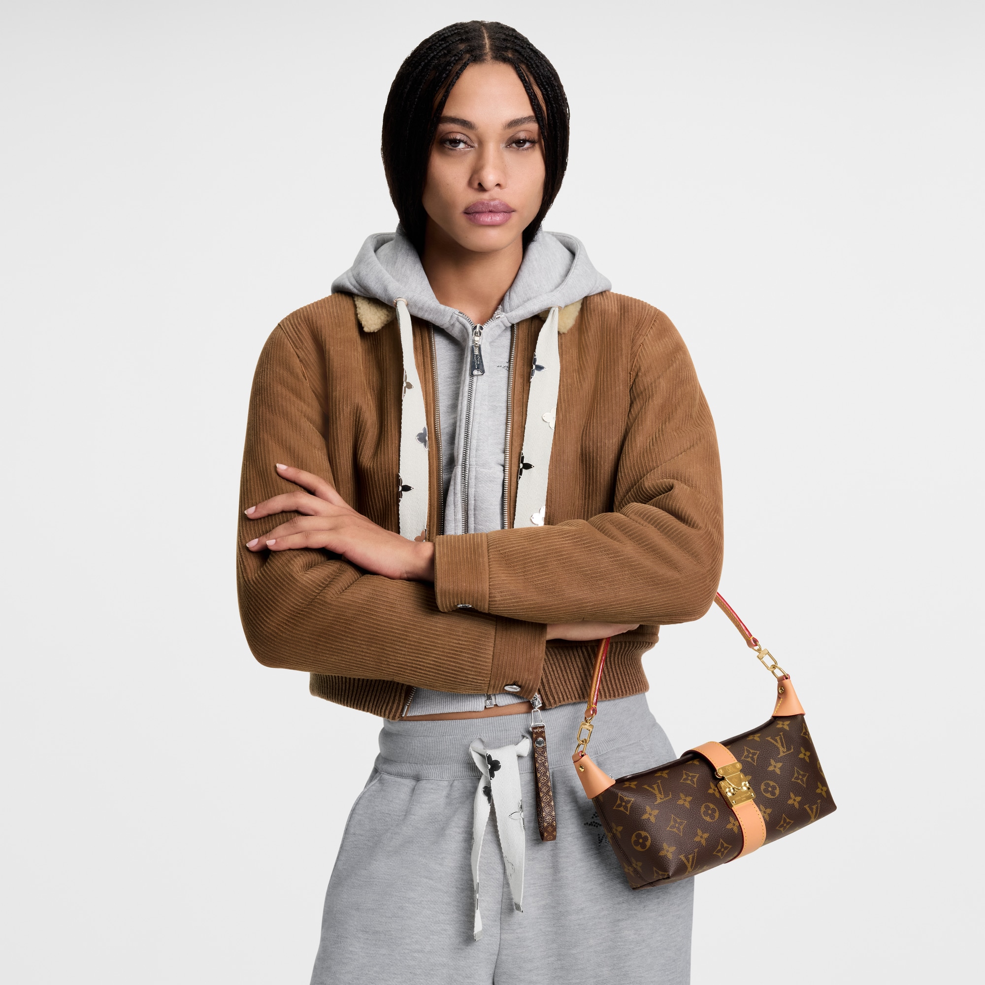 Monogram Small Leather Goods Wallets on Chain and Nano Bags Pochette Mia | Louis Vuitton ® (Product zoom)