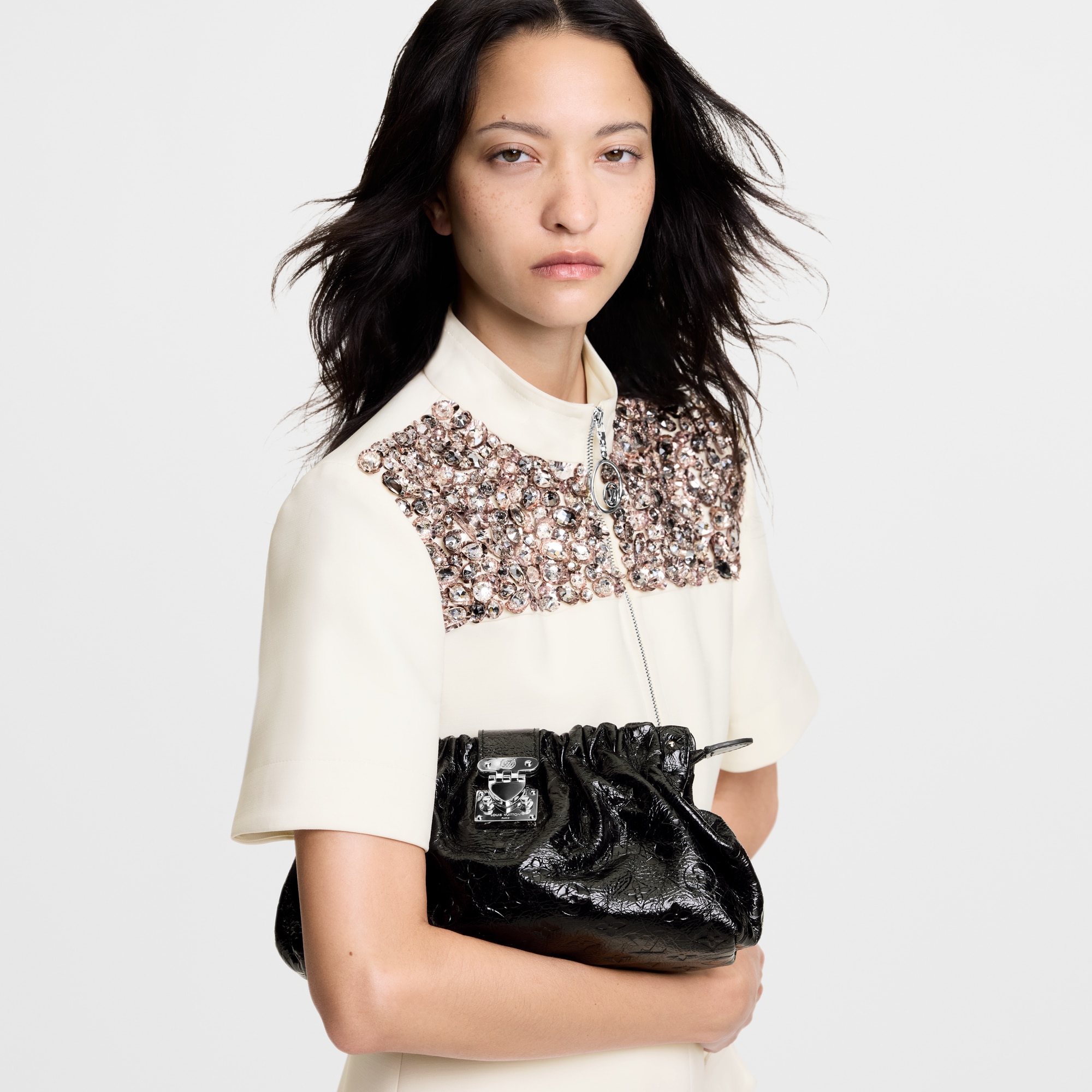 H27 Handbags All Handbags Pochette Sling PM | Louis Vuitton ® (Product zoom)