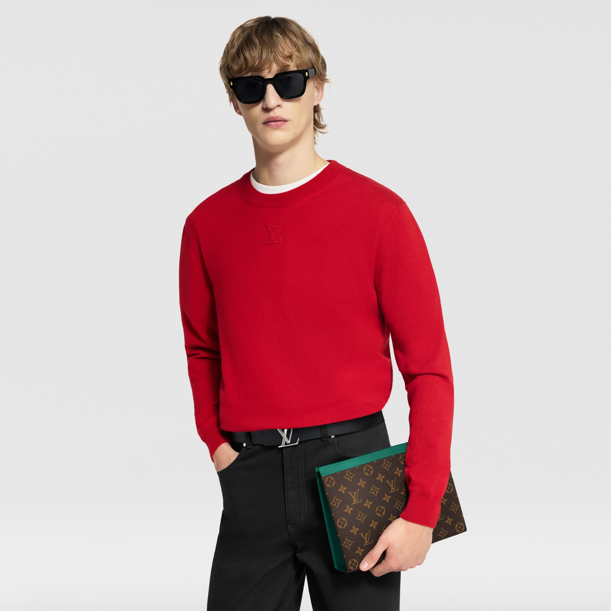 G73 Small Leather Goods Pouches Pochette Voyage MM | Louis Vuitton ® (Product zoom)