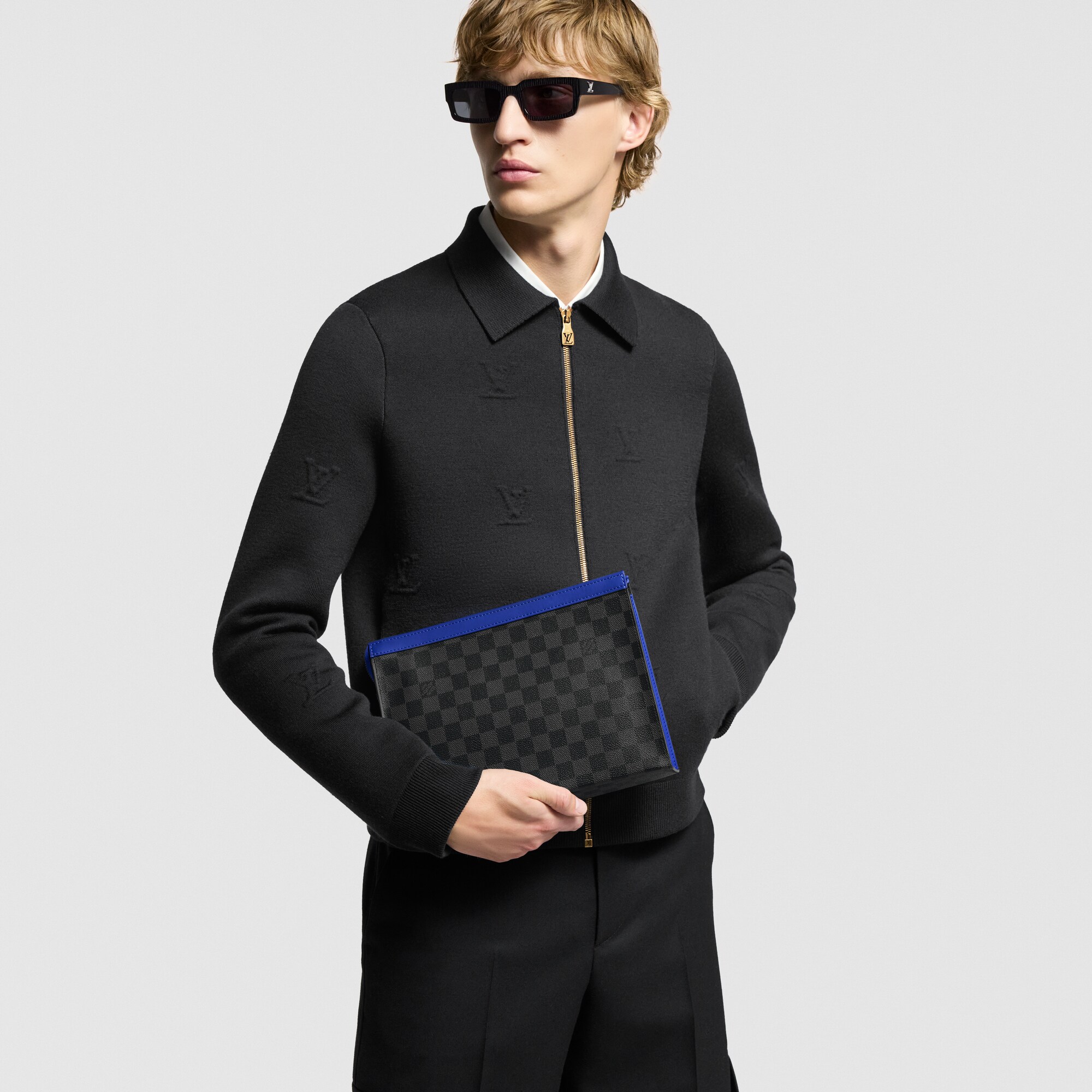 Damier Graphite Canvas Small Leather Goods Pouches Pochette Voyage MM | Louis Vuitton ® (Product zoom)