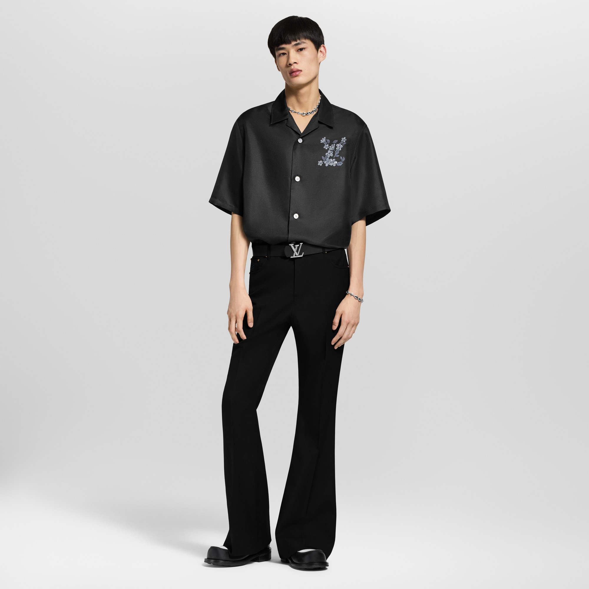  Ready-to-Wear Shirts Printed Signature Silk Shirt | Louis Vuitton ® (Product zoom)