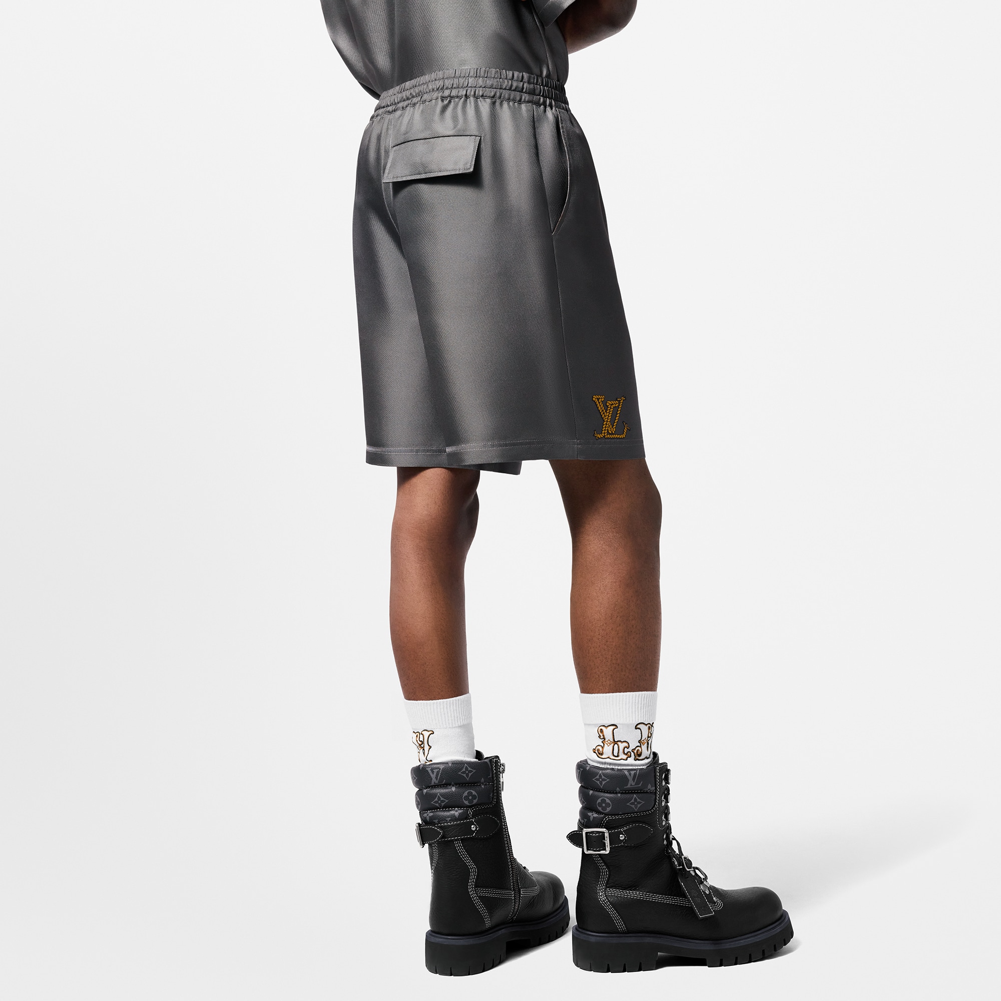 Ready-to-Wear Pants Printed Silk Shorts | Louis Vuitton ® (Product zoom)