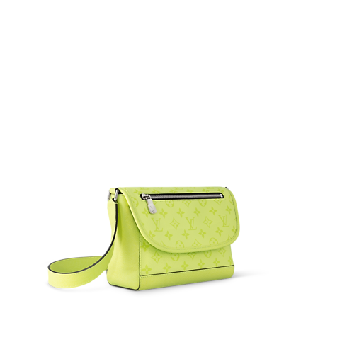 Taigarama Women's Bags Newness Pulse Messenger | Louis Vuitton ® (Product zoom)