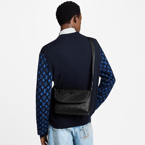 Monogram Shadow Women's Bags Newness Pulse Messenger | Louis Vuitton ® (Product zoom)