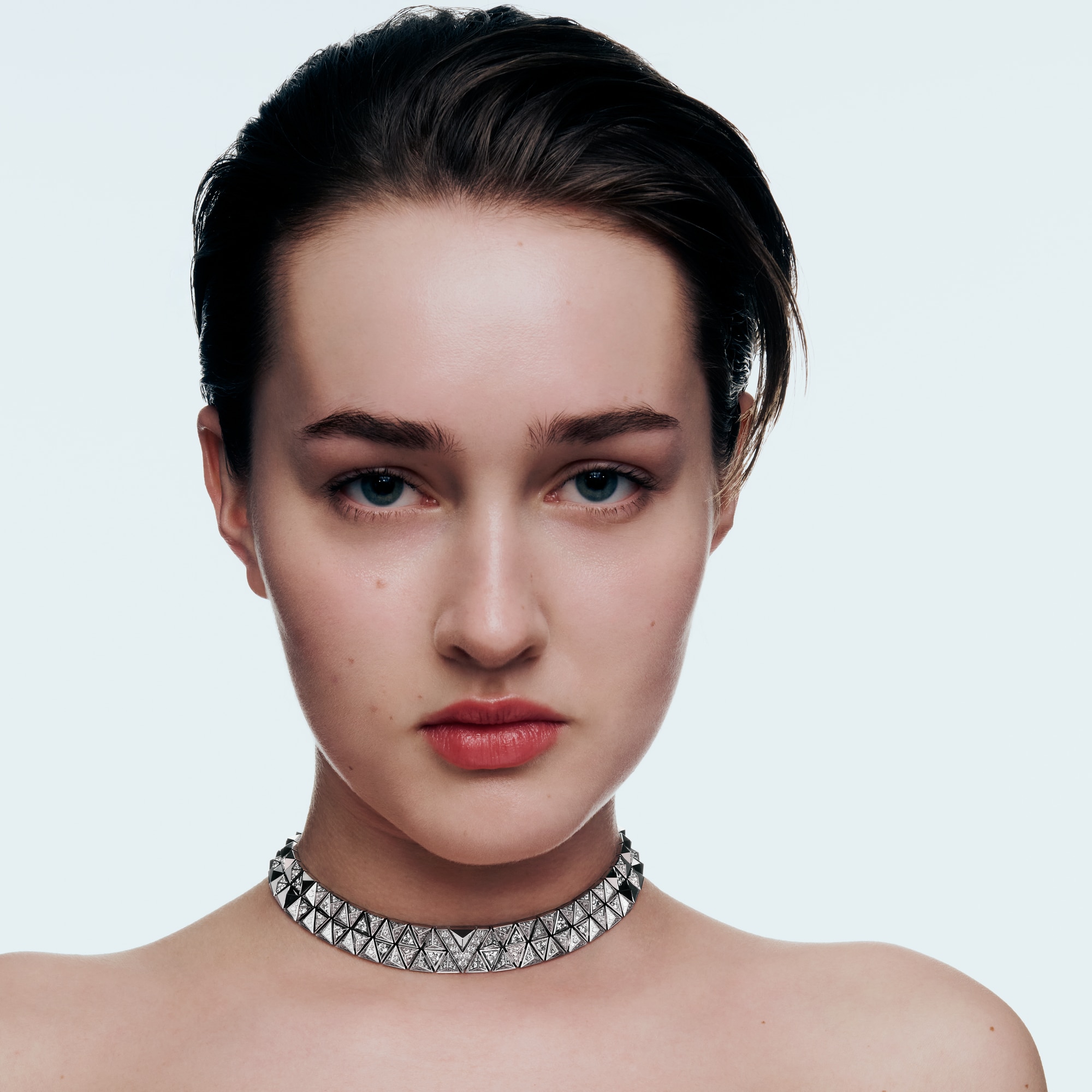  Categories Necklaces and Pendants  Pure V Two-Row Necklace, White Gold and Diamonds | Louis Vuitton ® (Product zoom)