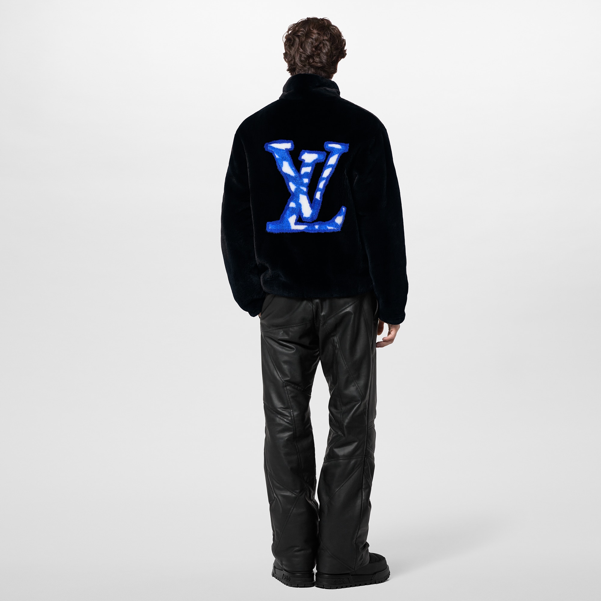  Ready-to-Wear Coats and Outerwear Reversible Mink Blouson | Louis Vuitton ® (Product zoom)