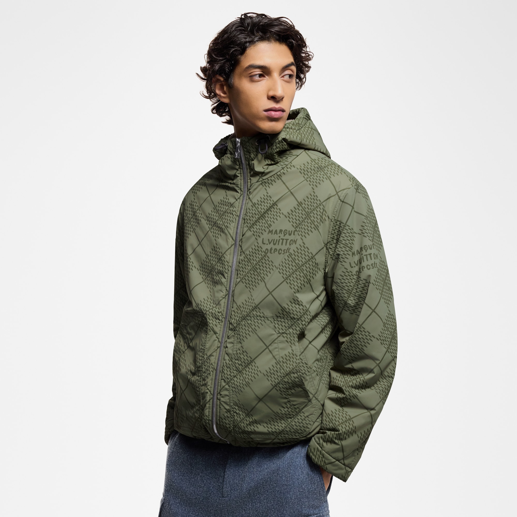  Ready-to-Wear Coats and Outerwear Reversible Nylon And Fleece Windbreaker | Louis Vuitton ® (Product zoom)