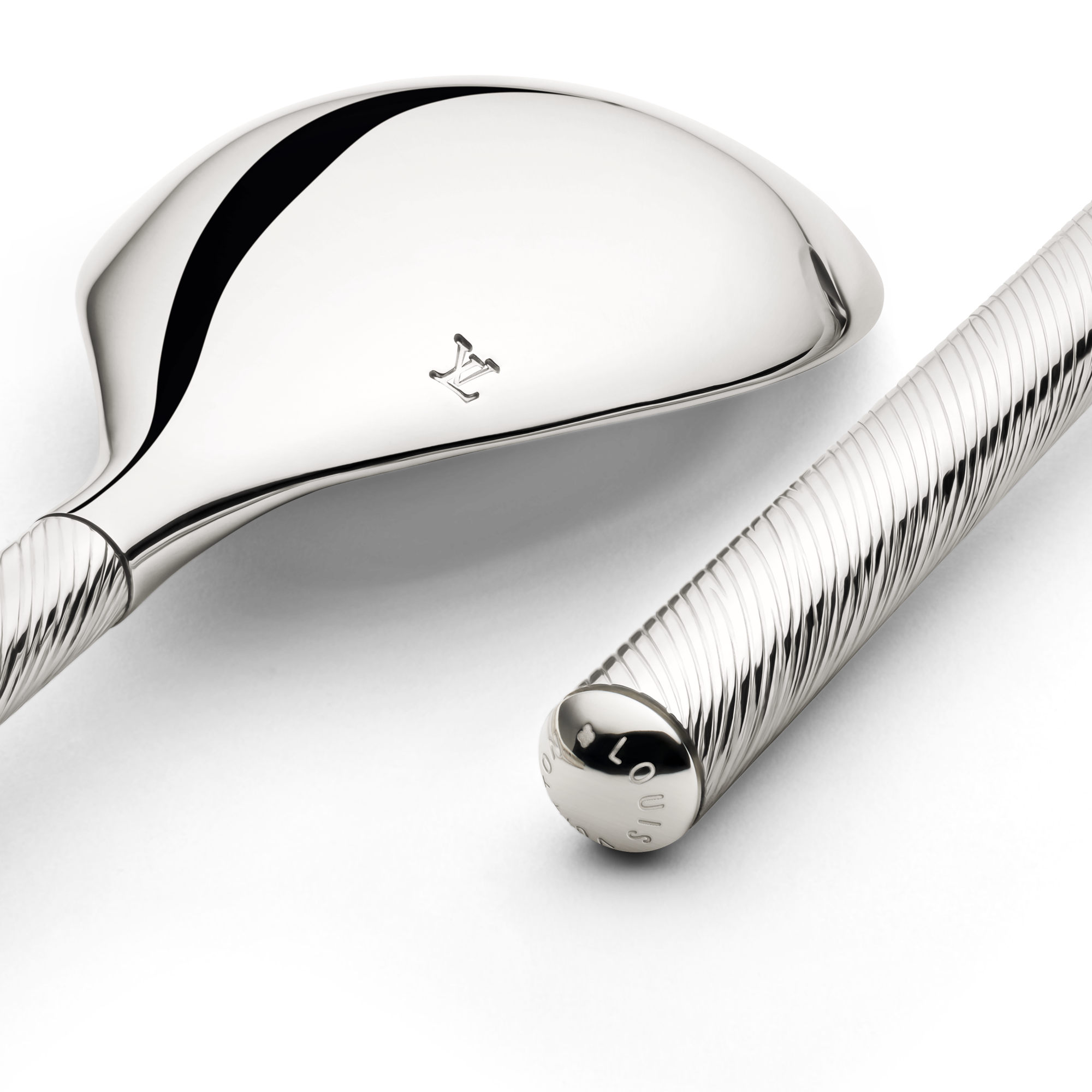 Epi Leather Home and Art of Dining Art of Dining Rivet Serving Set | Louis Vuitton ® (Product zoom)