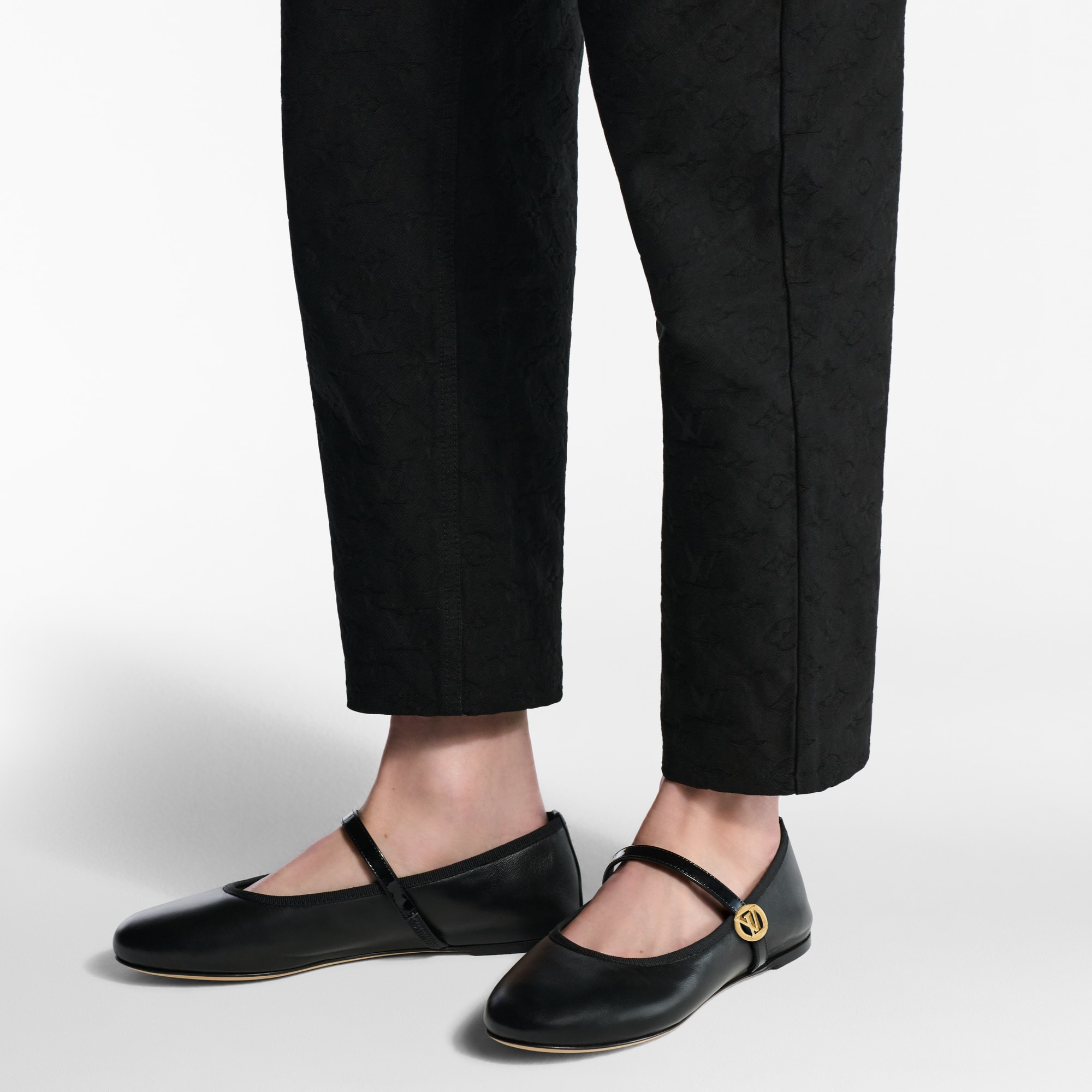  Shoes Loafers and Ballerinas Romy Flat Ballerina | Louis Vuitton ® (Product zoom)
