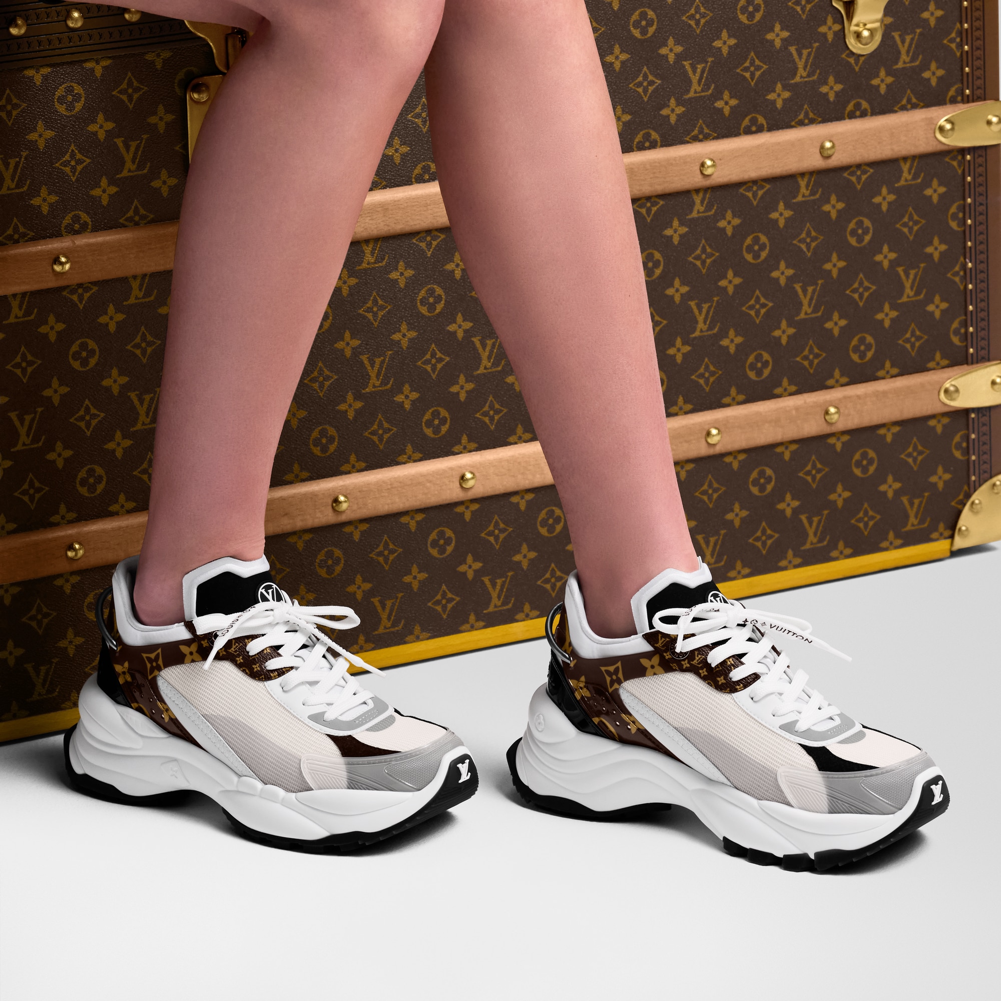  Shoes Sneakers Run 55 Sneaker | Louis Vuitton ® (Product zoom)