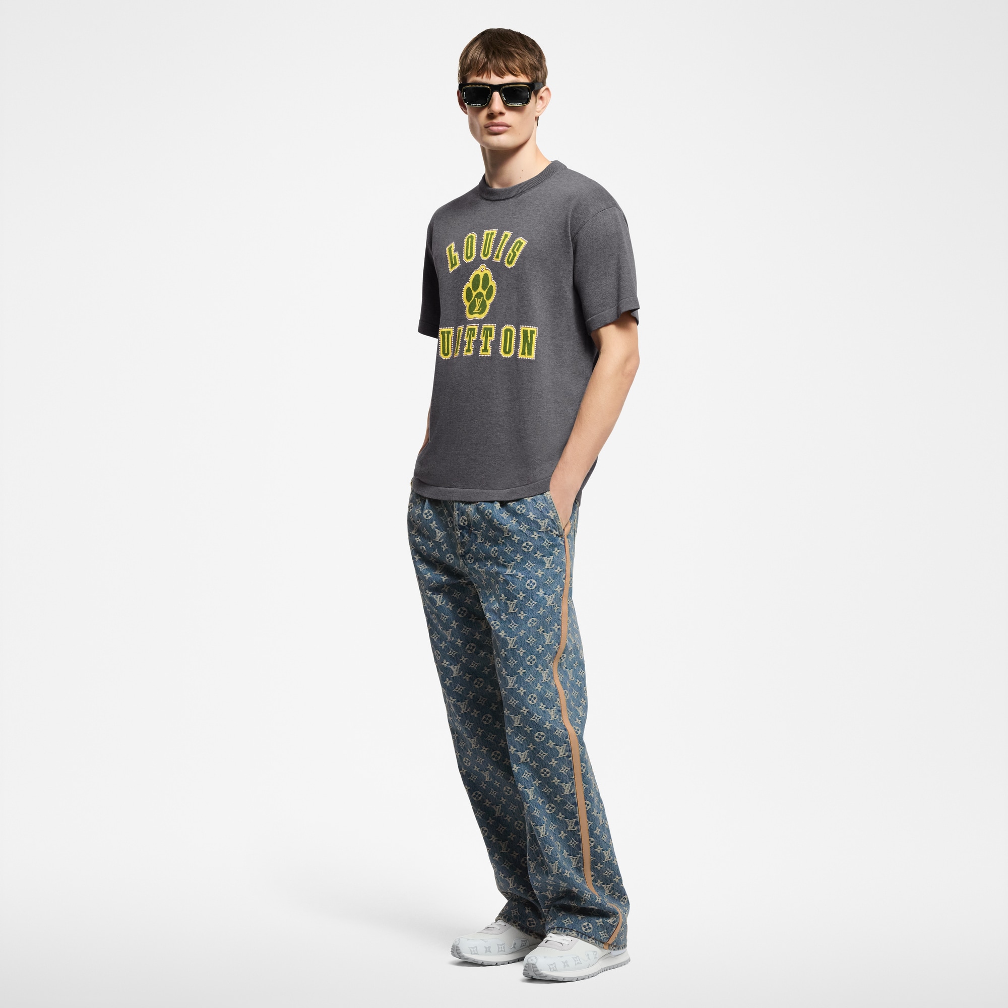  Shoes Sneakers Run Away Sneaker | Louis Vuitton ® (Product zoom)