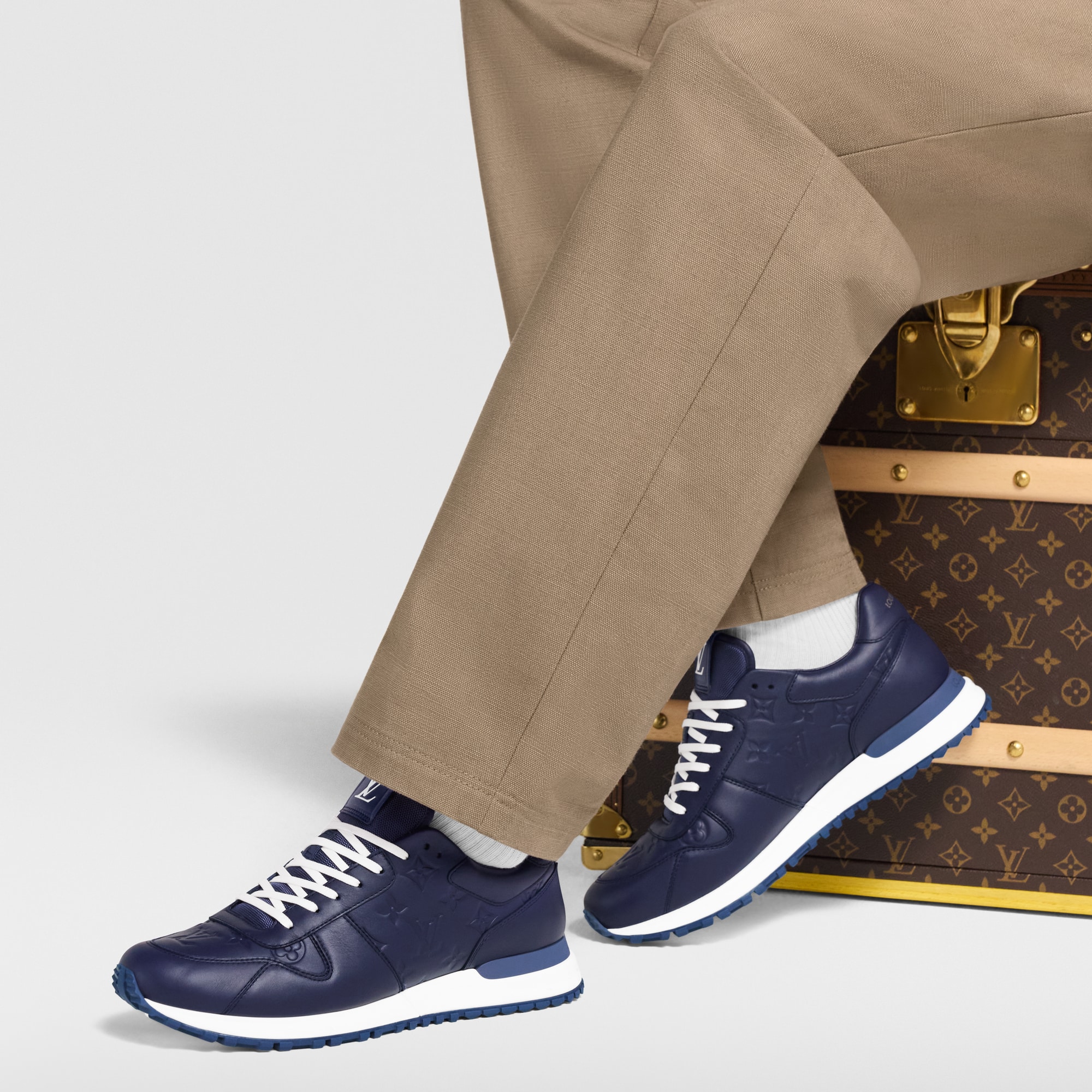  Shoes Sneakers Run Away Sneaker | Louis Vuitton ® (Product zoom)