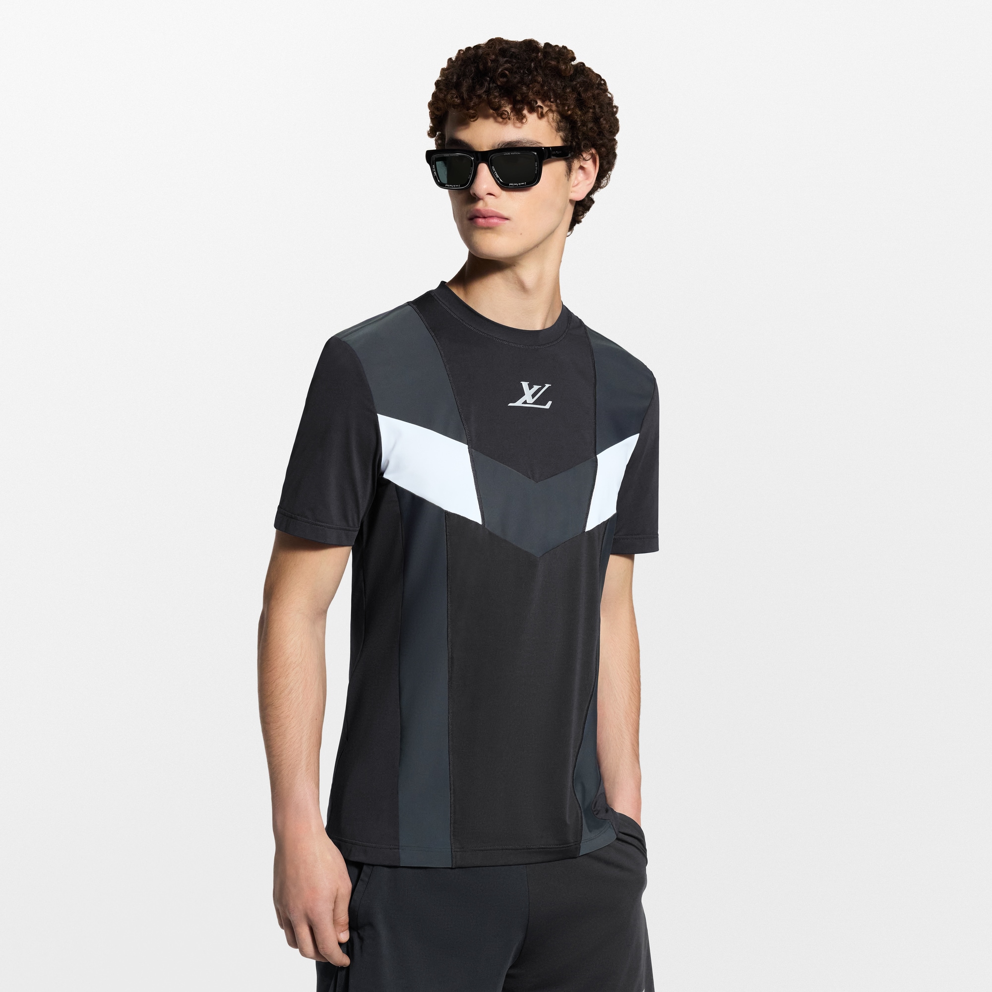  Ready-to-Wear T-Shirts and Polos Running T-Shirt | Louis Vuitton ® (Product zoom)