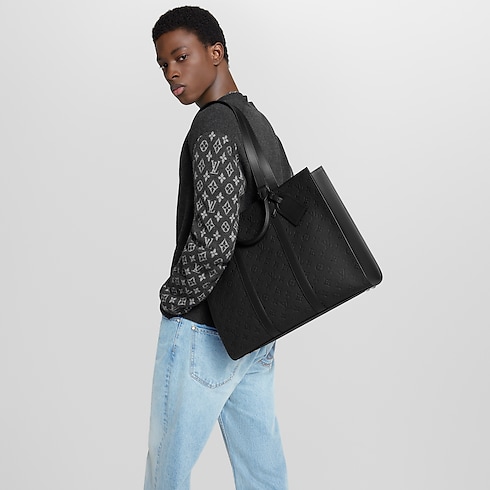 Monogram Taurillon Leather Bags All Collections Sac Plat 24H | Louis Vuitton ® (Product zoom)