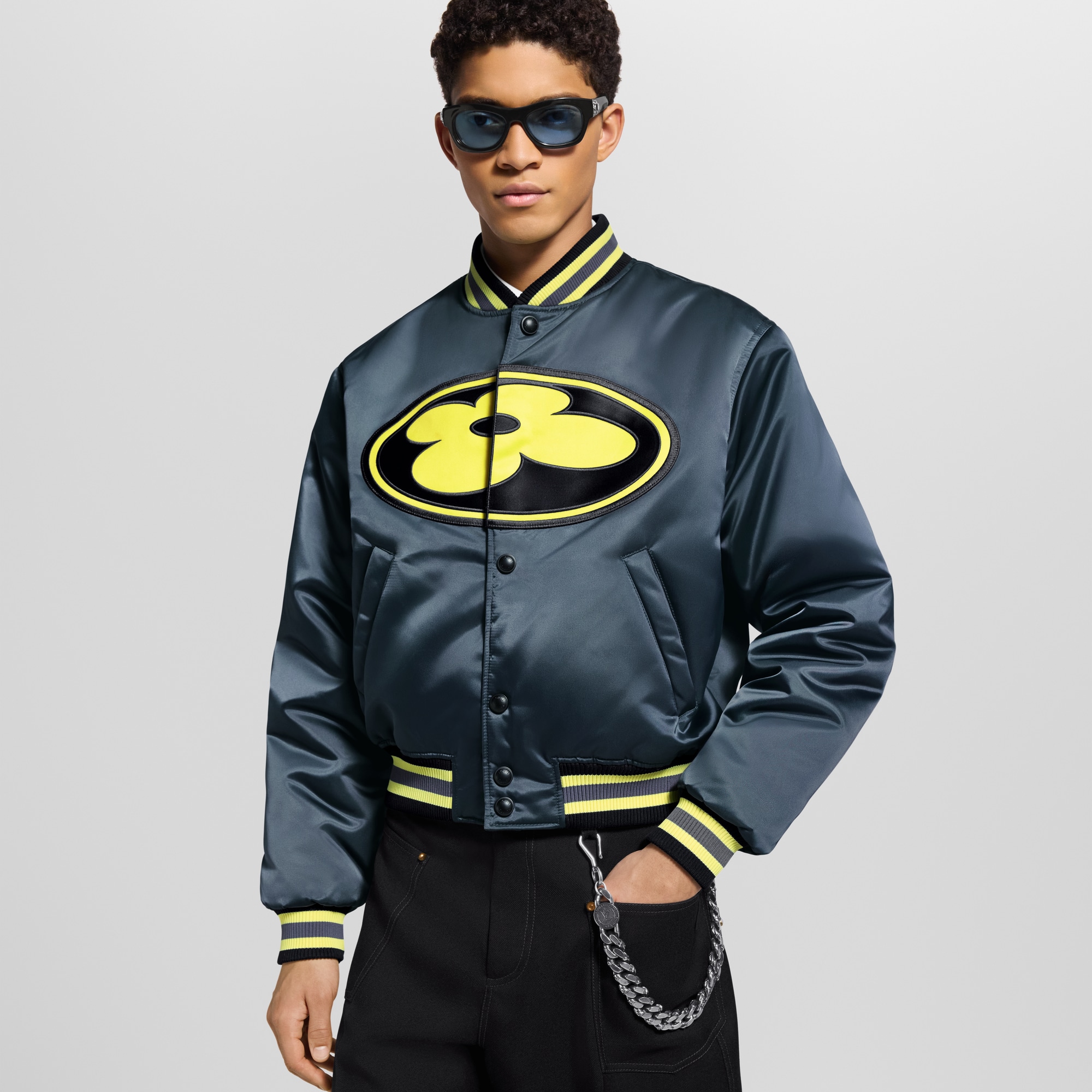  Ready-to-Wear Coats and Outerwear Satin Baseball Blouson | Louis Vuitton ® (Product zoom)