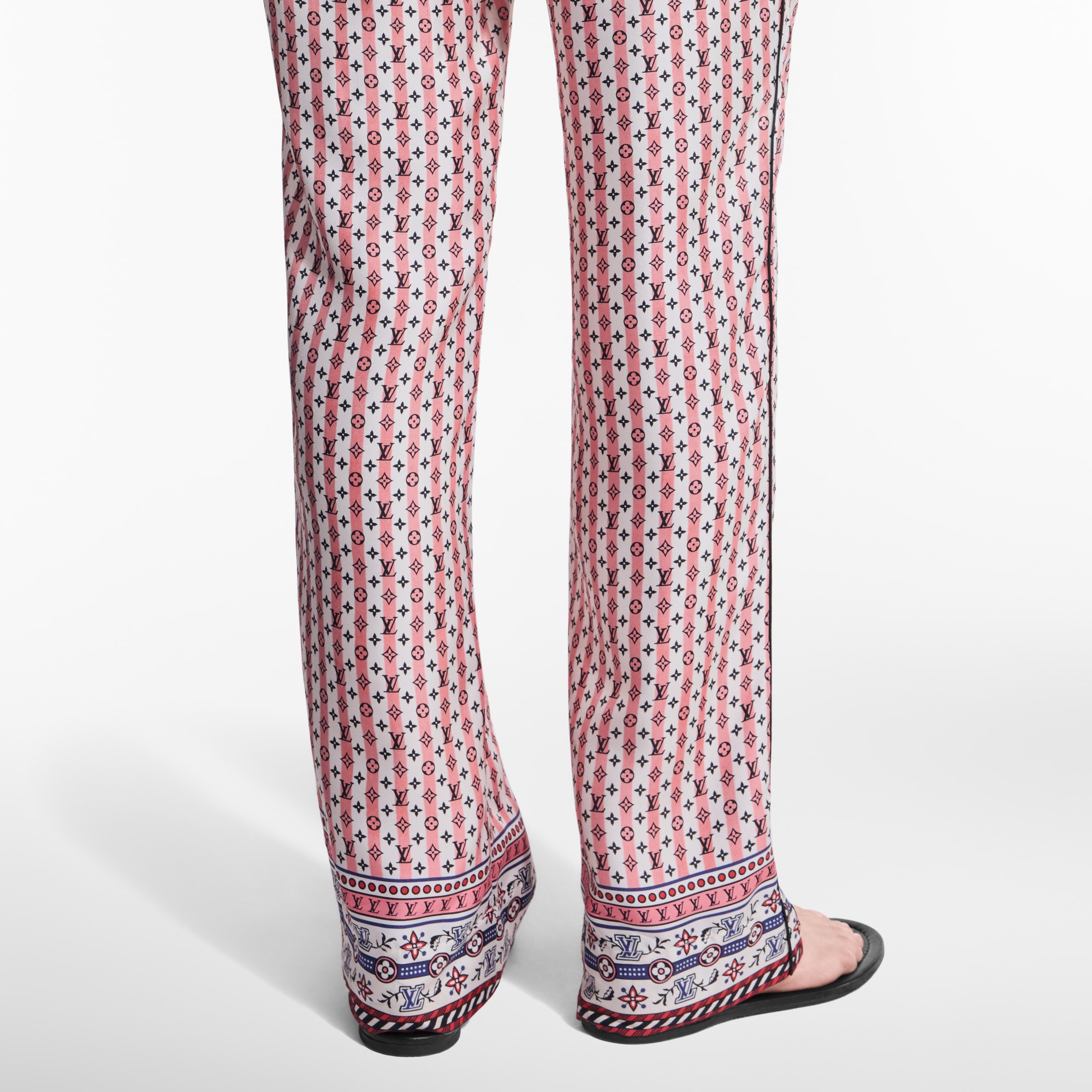  Ready-to-Wear Pants Scarf Print Pajama Pants | Louis Vuitton ® (Product zoom)