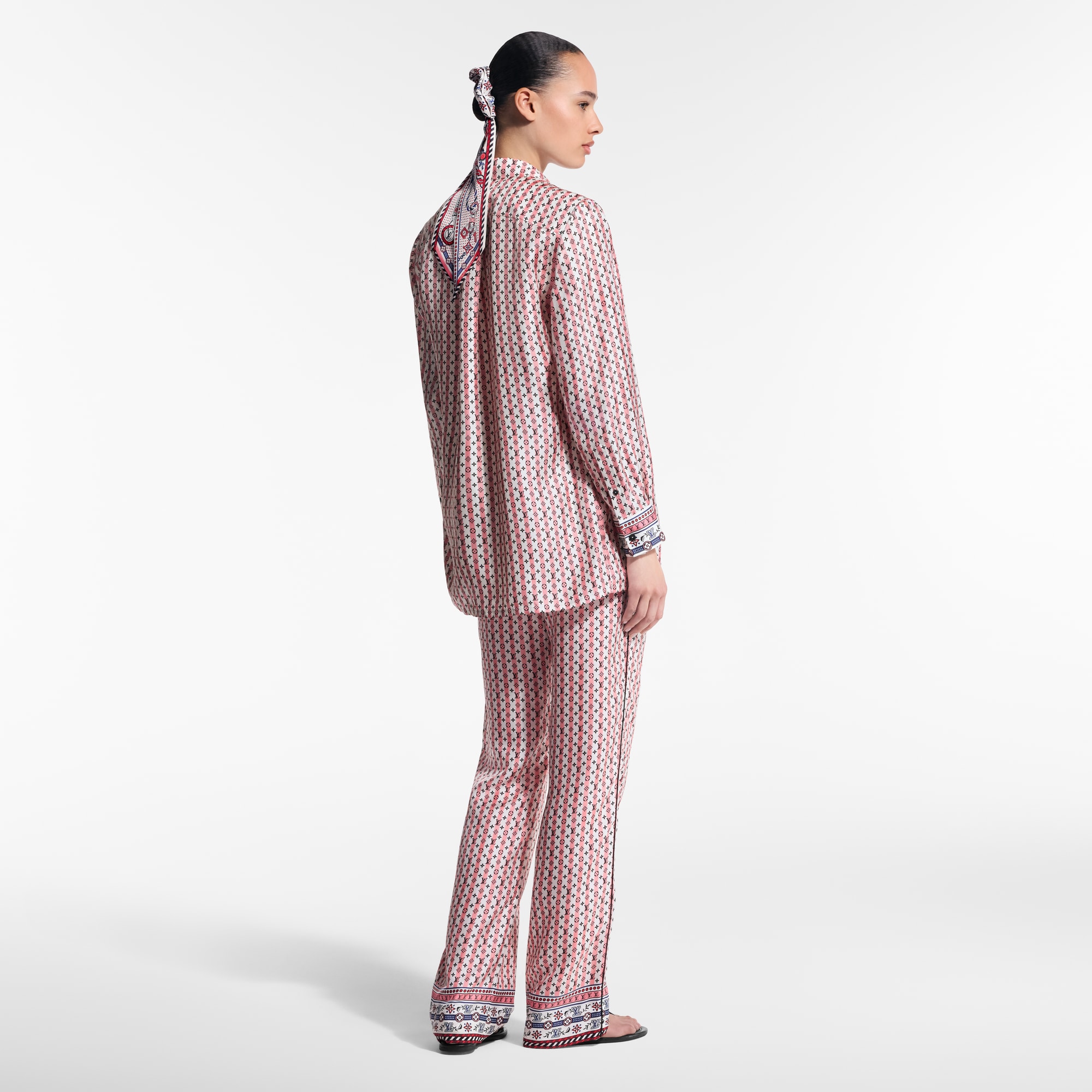  Ready-to-Wear Tops Scarf Print Silk Shirt  | Louis Vuitton ® (Product zoom)