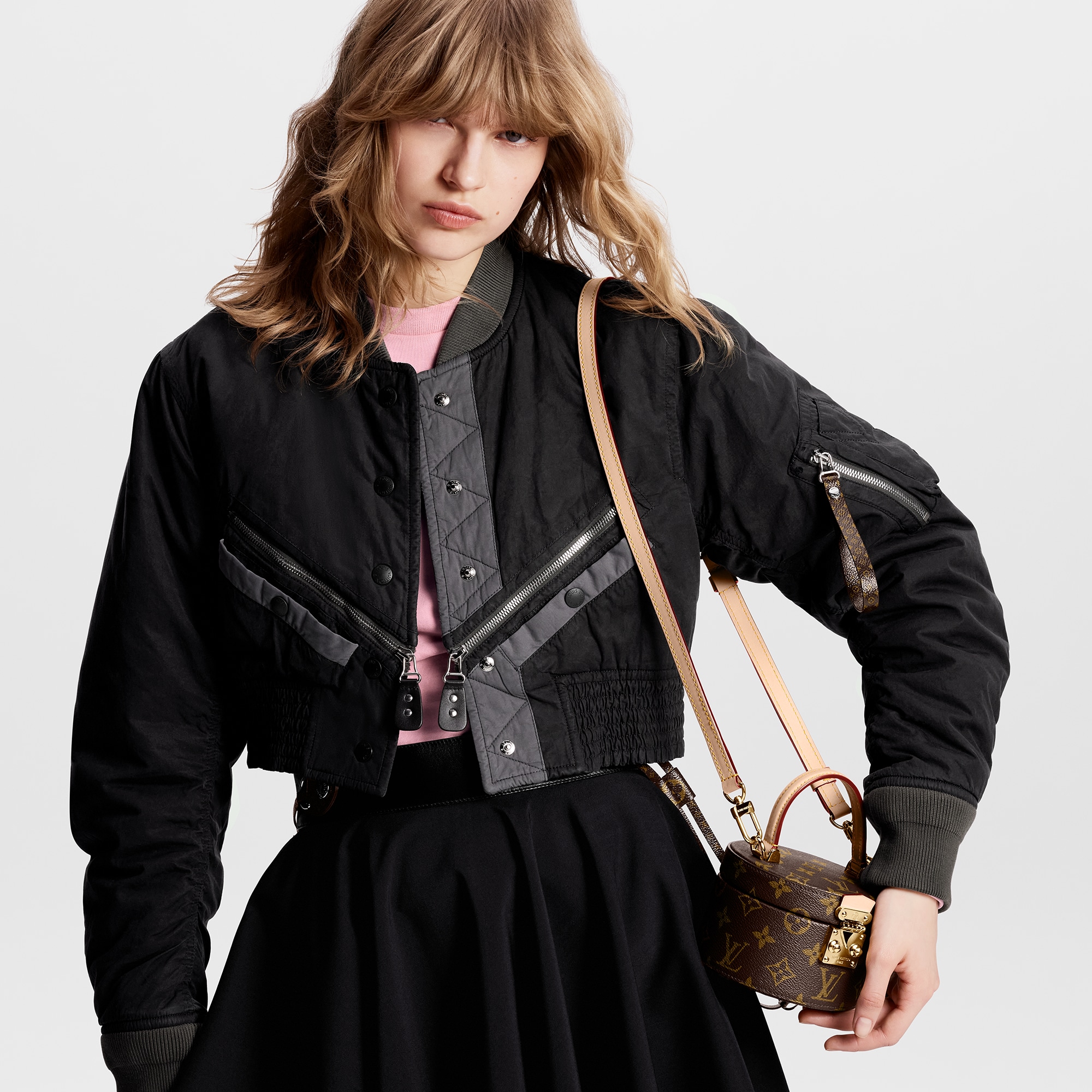 Monogram Small Leather Goods Wallets on Chain and Nano Bags Scott | Louis Vuitton ® (Product zoom)