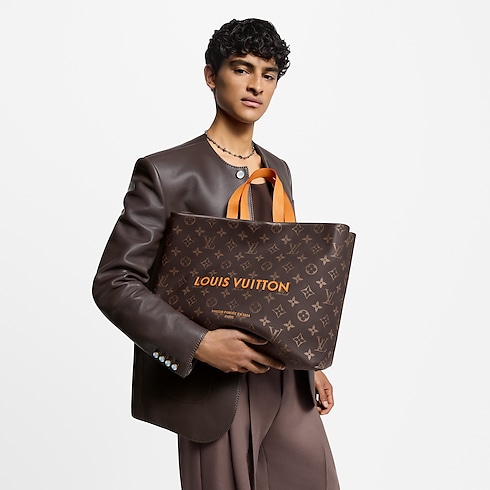 autres_cuirs_monogram Men's Bags New In Shopper Tote MM | Louis Vuitton ® (Product zoom)