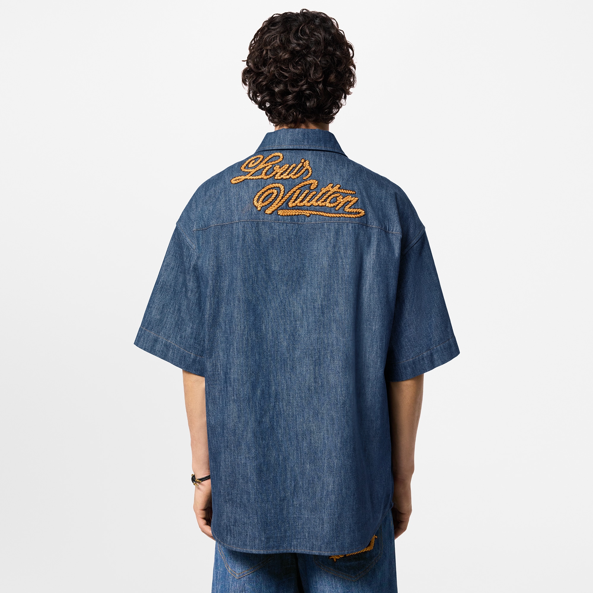  Ready-to-Wear Shirts Short-Sleeved Cotton Chambray Shirt | Louis Vuitton ® (Product zoom)