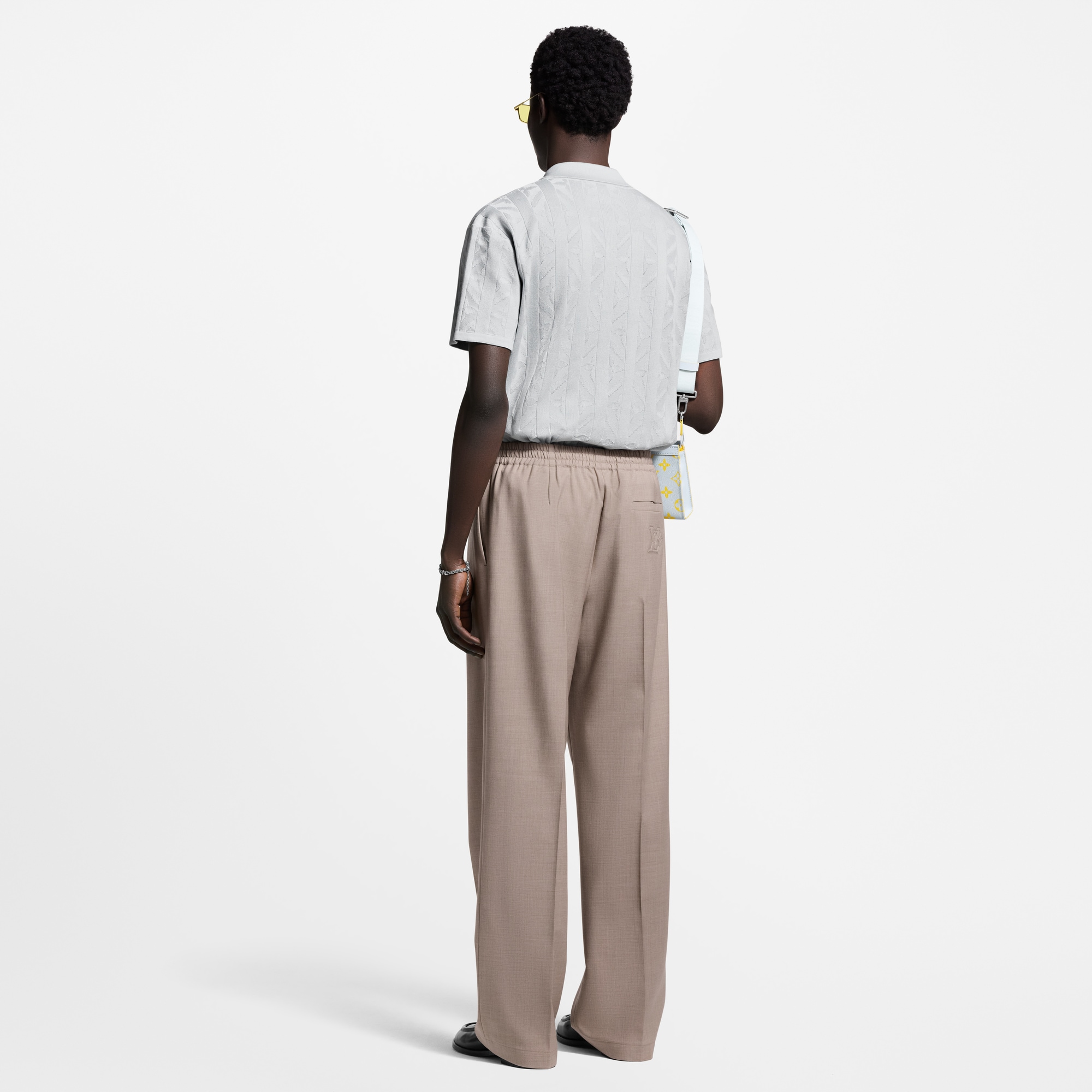 Ready-to-Wear Shirts Short-Sleeved Knit Shirt | Louis Vuitton ® (Product zoom)