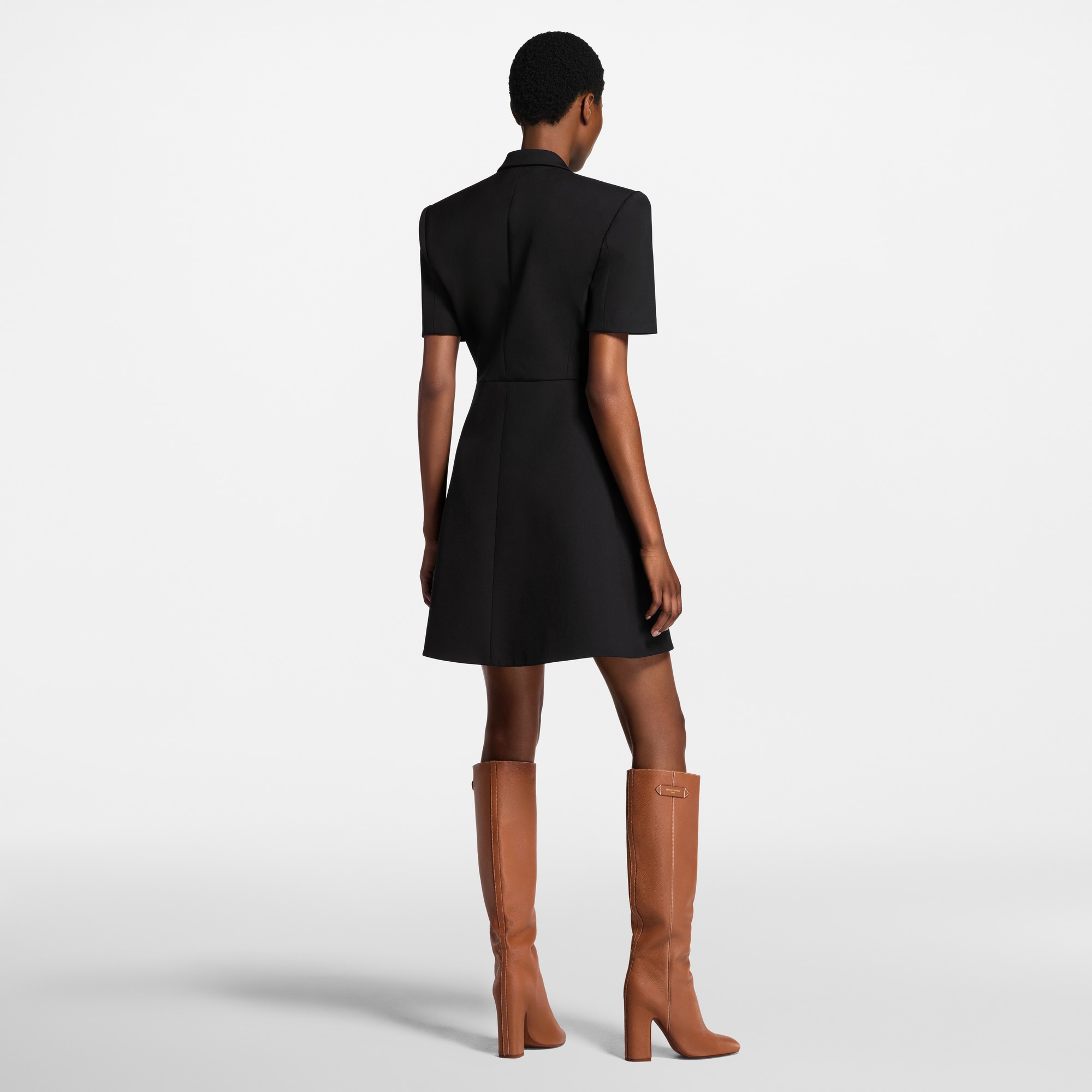  Ready-to-Wear Dresses Short-Sleeved Tailored Wrap Dress | Louis Vuitton ® (Product zoom)