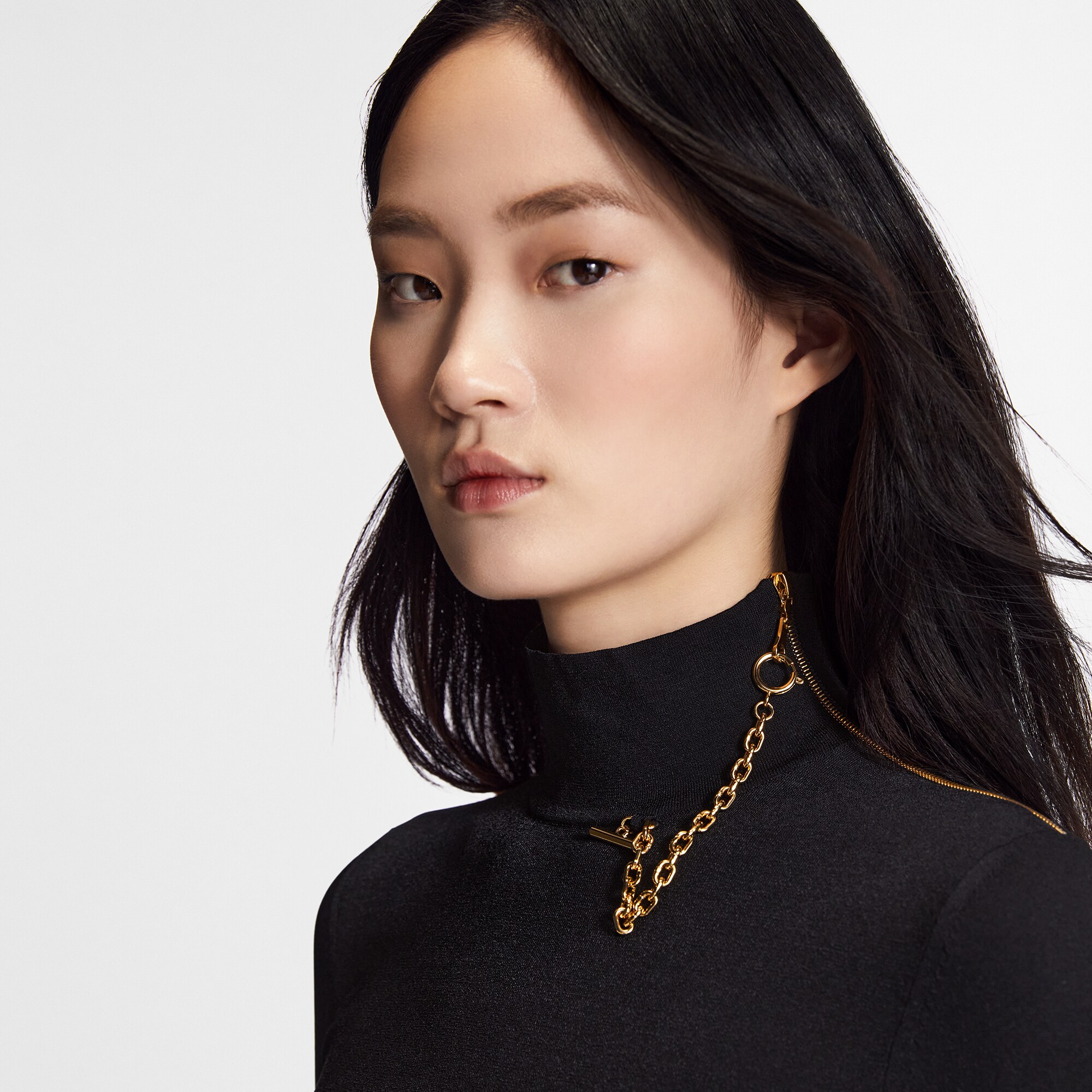  Ready-to-Wear Knitwear Shoulder Detail Turtleneck Sweater | Louis Vuitton ® (Product zoom)