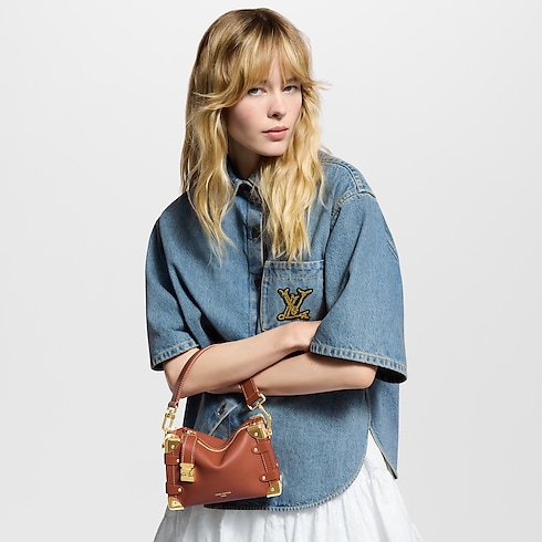 H27 Handbags All Collections Side Trunk PM | Louis Vuitton ® (Product zoom)