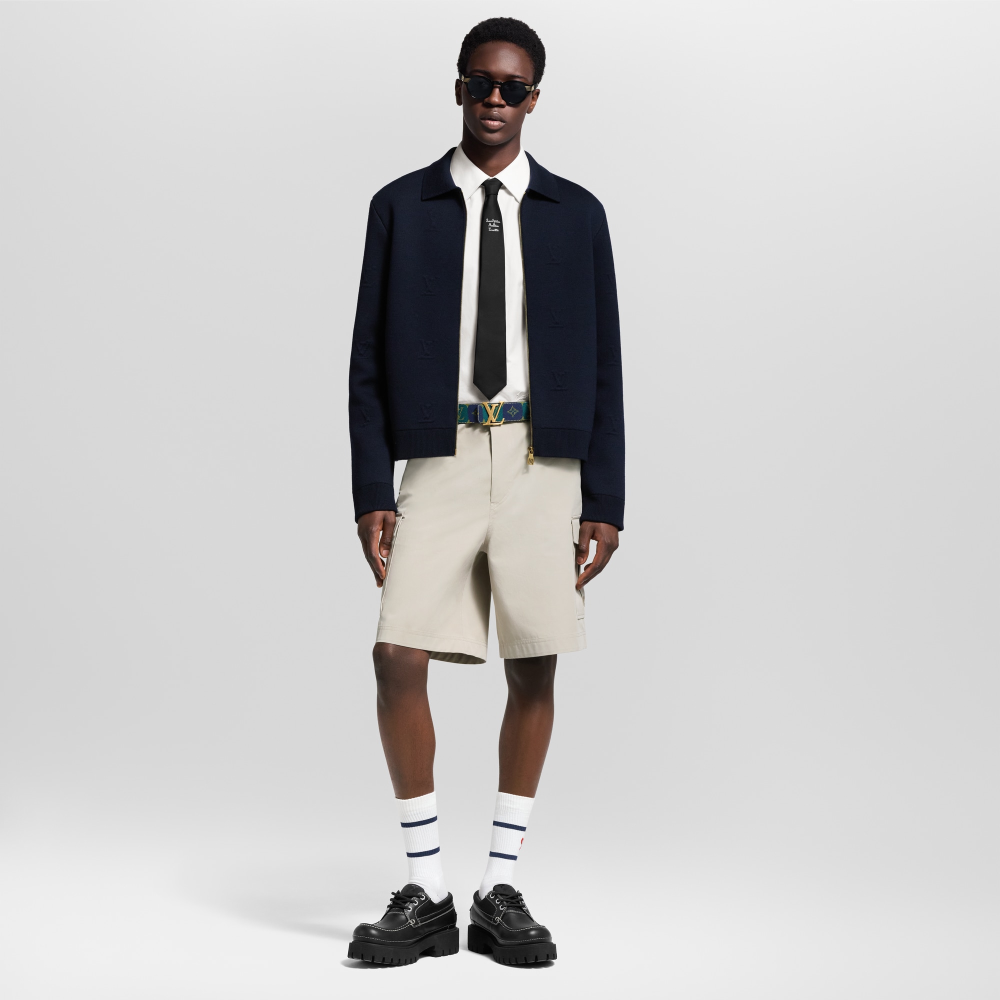  Ready-to-Wear Pants Signature Cargo Shorts | Louis Vuitton ® (Product zoom)