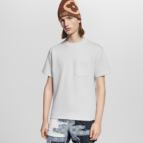 Ready-to-Wear T-Shirts and Polos Signature Pocket T-Shirt | Louis Vuitton ® (Product zoom)