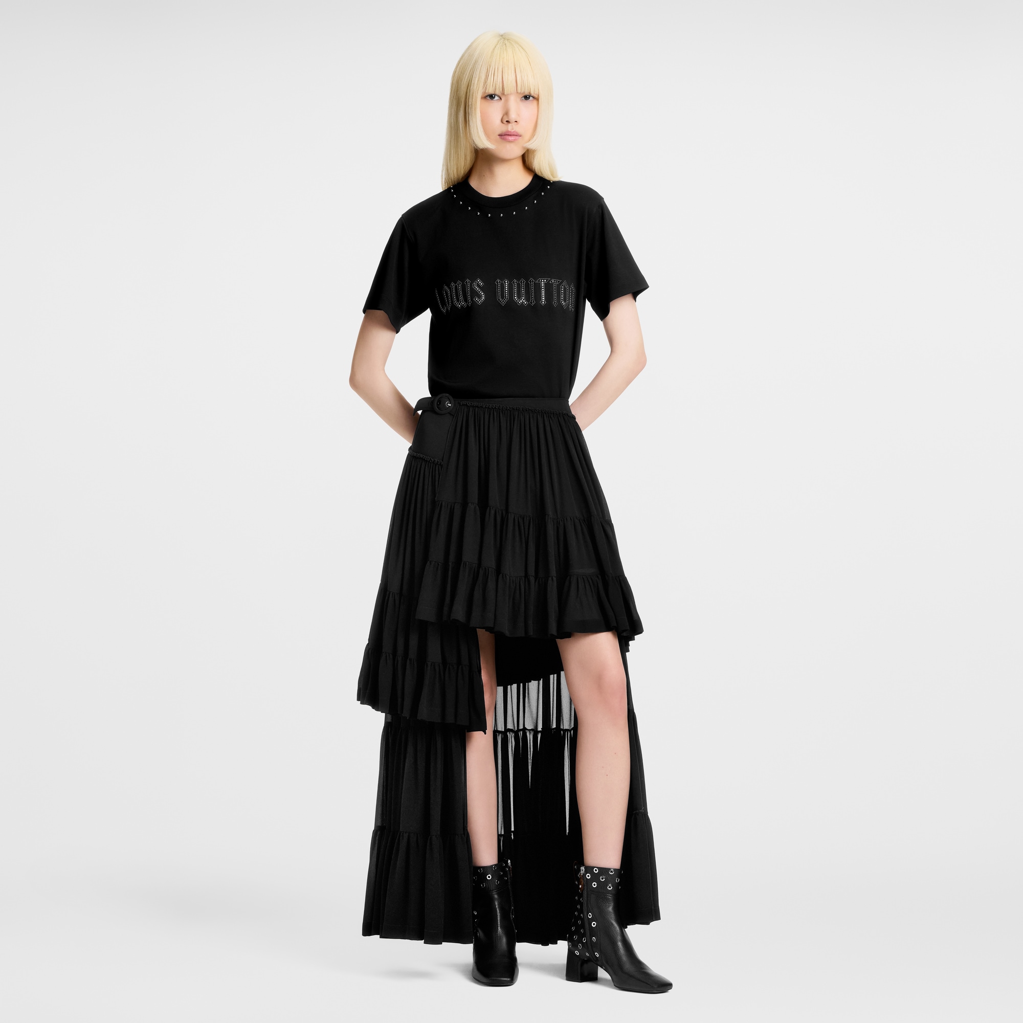  Ready-to-Wear Tops Signature Stud T-Shirt | Louis Vuitton ® (Product zoom)