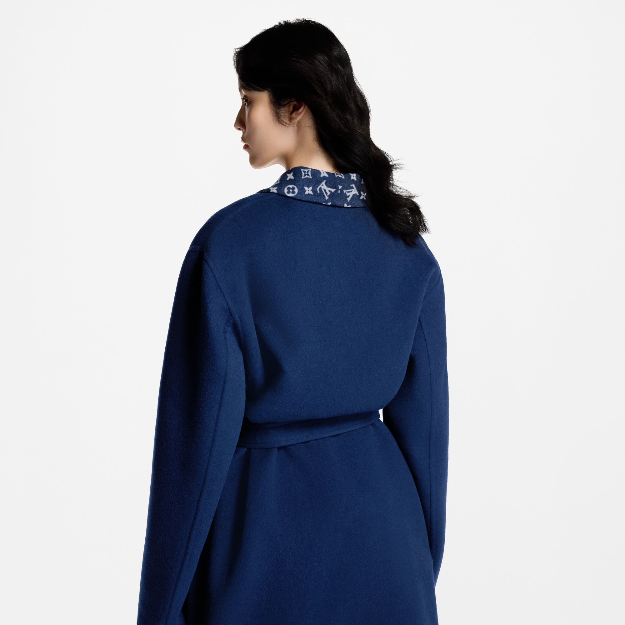  Ready-to-Wear Coats and Jackets Signature Wrap Coat | Louis Vuitton ® (Product zoom)