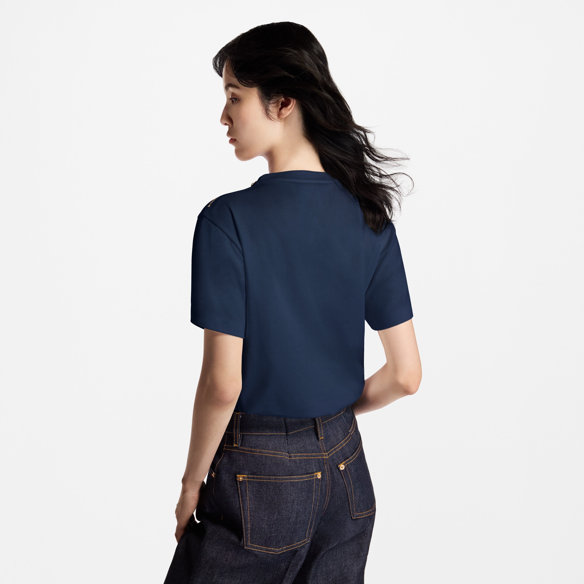  Ready-to-Wear Tops Signature Zipper Detail T-Shirt | Louis Vuitton ® (Product zoom)