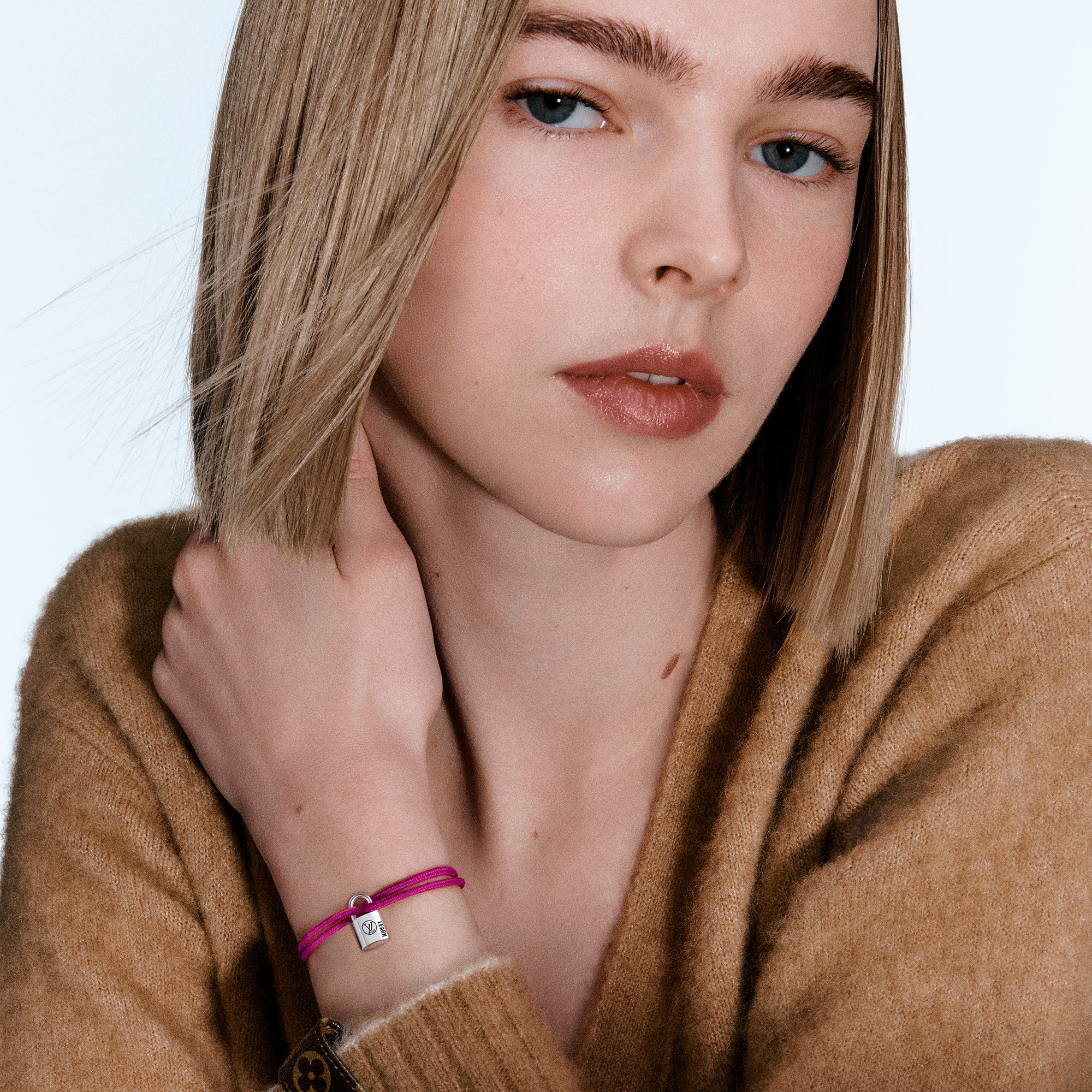  Categories Bracelets Silver Lockit Bracelet, Sterling Silver Black Laquered and Pink Polyester Cord | Louis Vuitton ® (Product zoom)