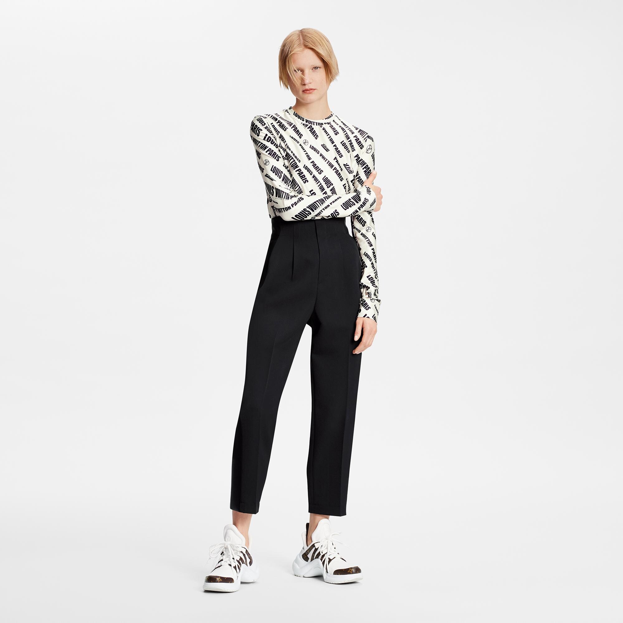  Discontinued Product Obs 3 Slanted Signature Sporty T-Shirt | Louis Vuitton ® (Product zoom)
