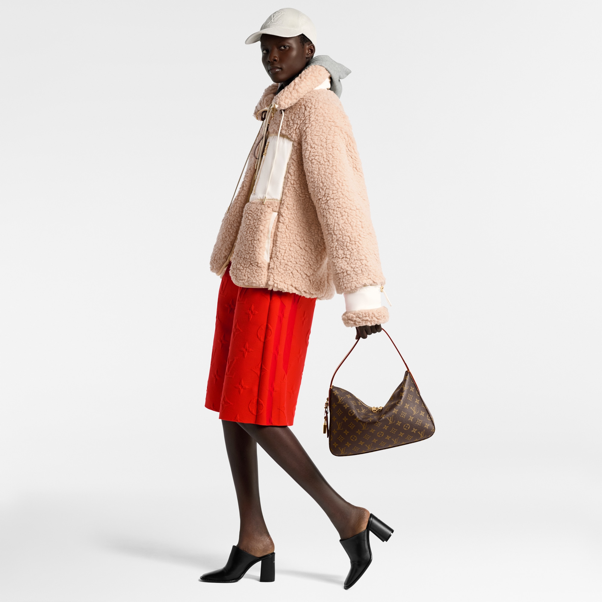 Monogram Handbags All Handbags Slouchy PM | Louis Vuitton ® (Product zoom)