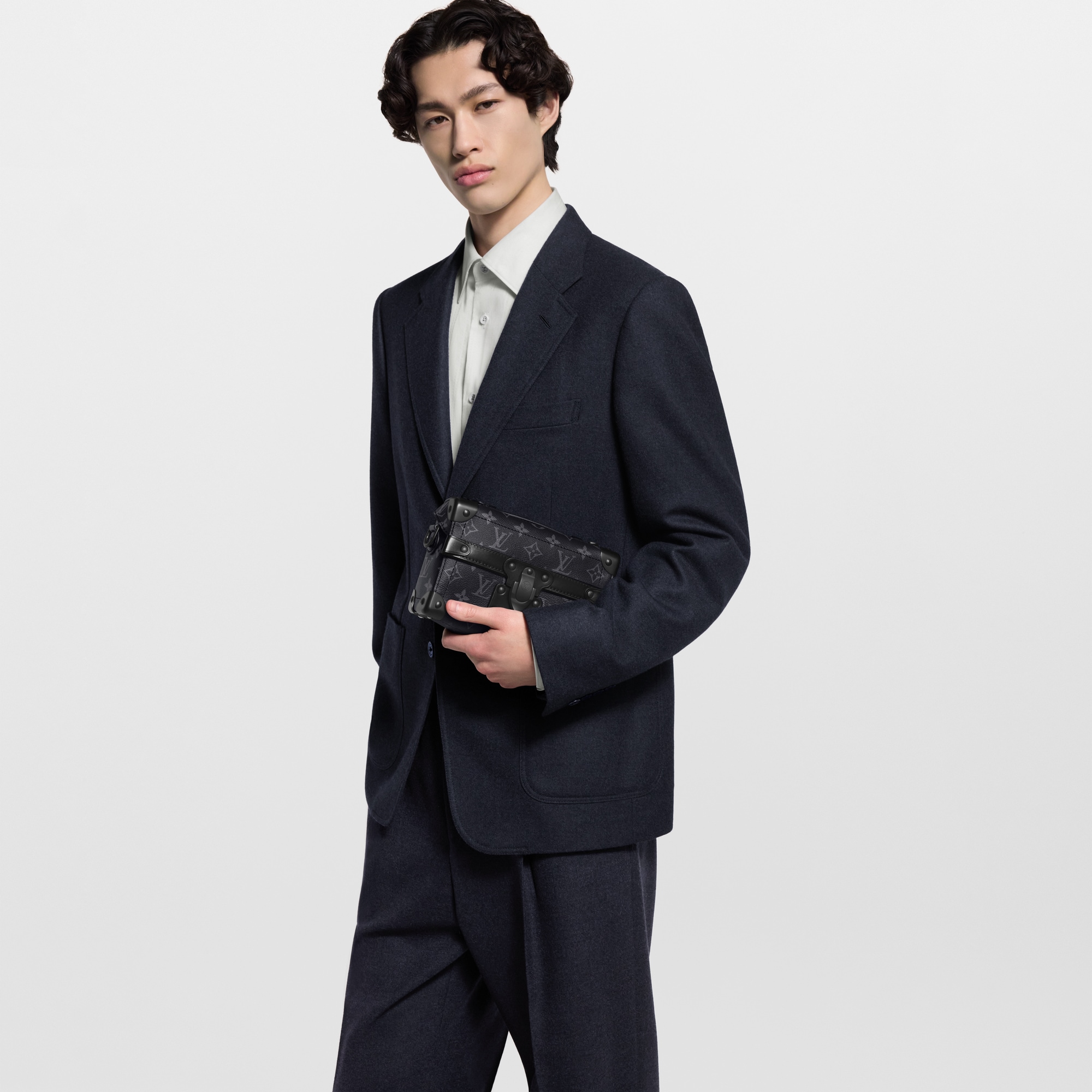 Monogram Eclipse Canvas Bags All Collections Soul Trunk | Louis Vuitton ® (Product zoom)