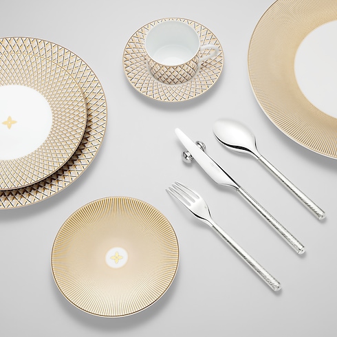 Home and Art of Dining Art of Dining Splendor Set Of 2 Presentation Plates | Louis Vuitton ® (Product zoom)