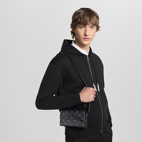 Monogram Eclipse Bags All Collections Steamer Wearable Wallet | Louis Vuitton ® (Product zoom)