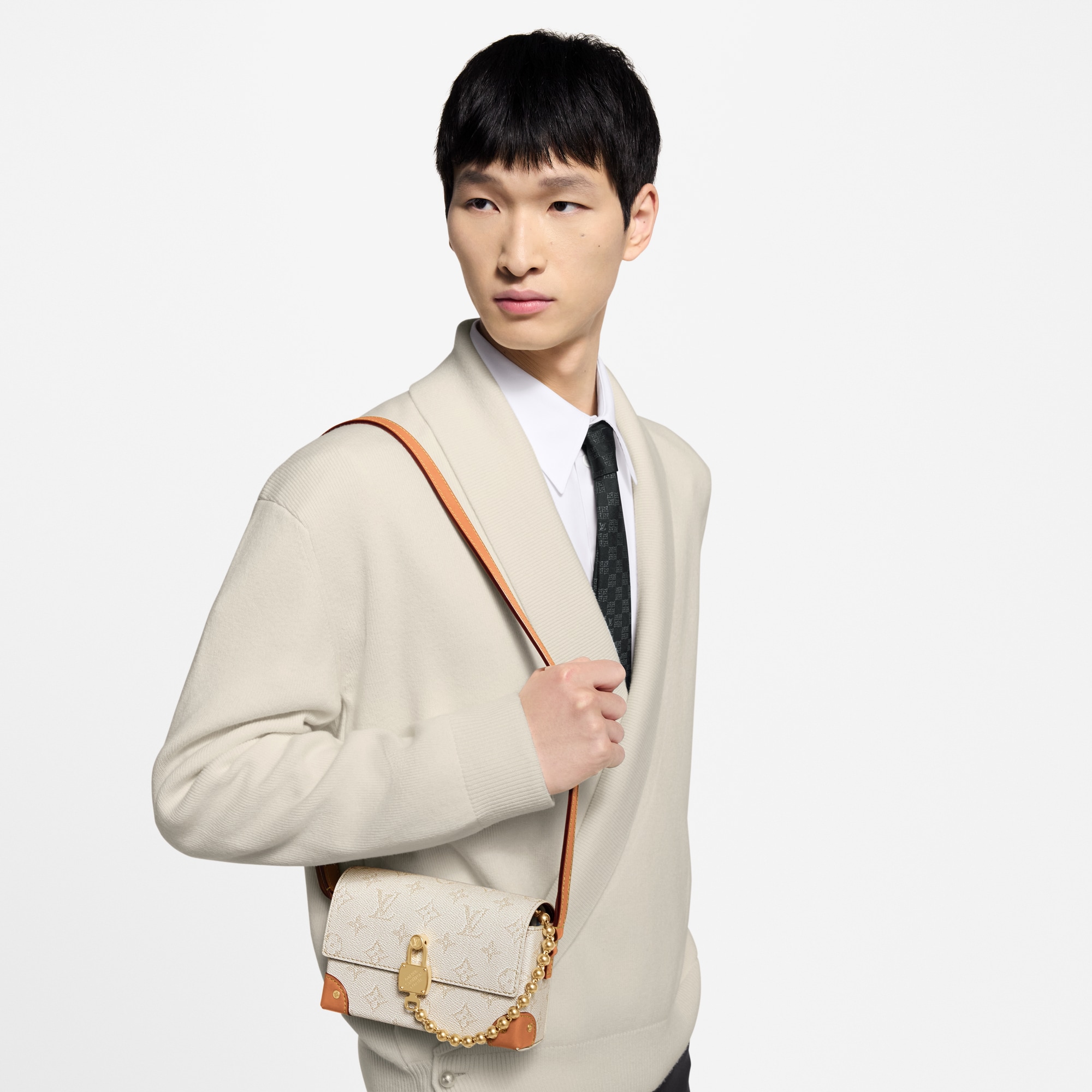 G71 Small Leather Goods Mini Bags Steamer Wearable Wallet | Louis Vuitton ® (Product zoom)