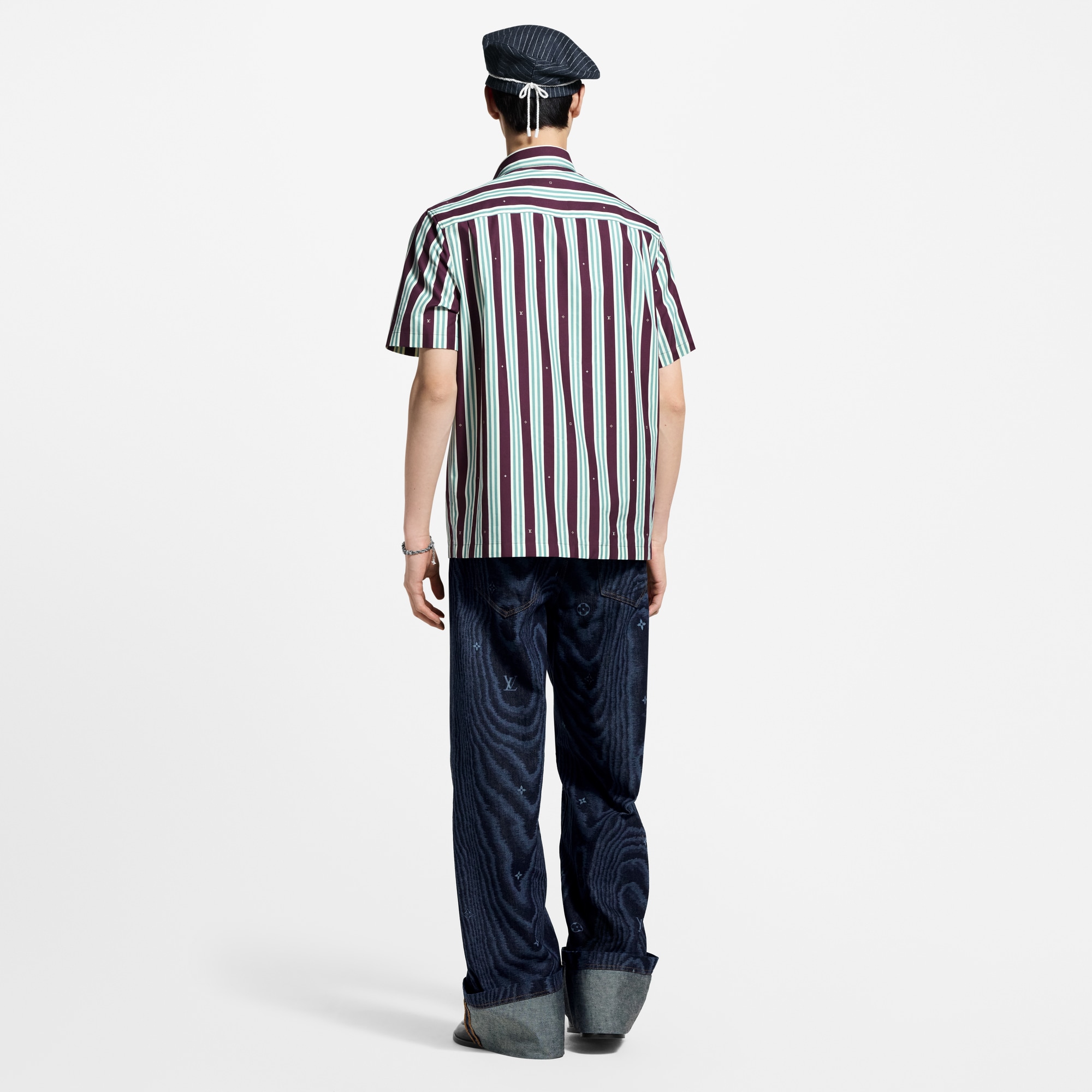  Ready-to-Wear Shirts Striped Short-Sleeved Shirt | Louis Vuitton ® (Product zoom)