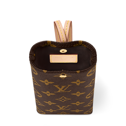 Monogram Sport and Games } Sunglasses Pouch | Louis Vuitton ® (Product zoom)