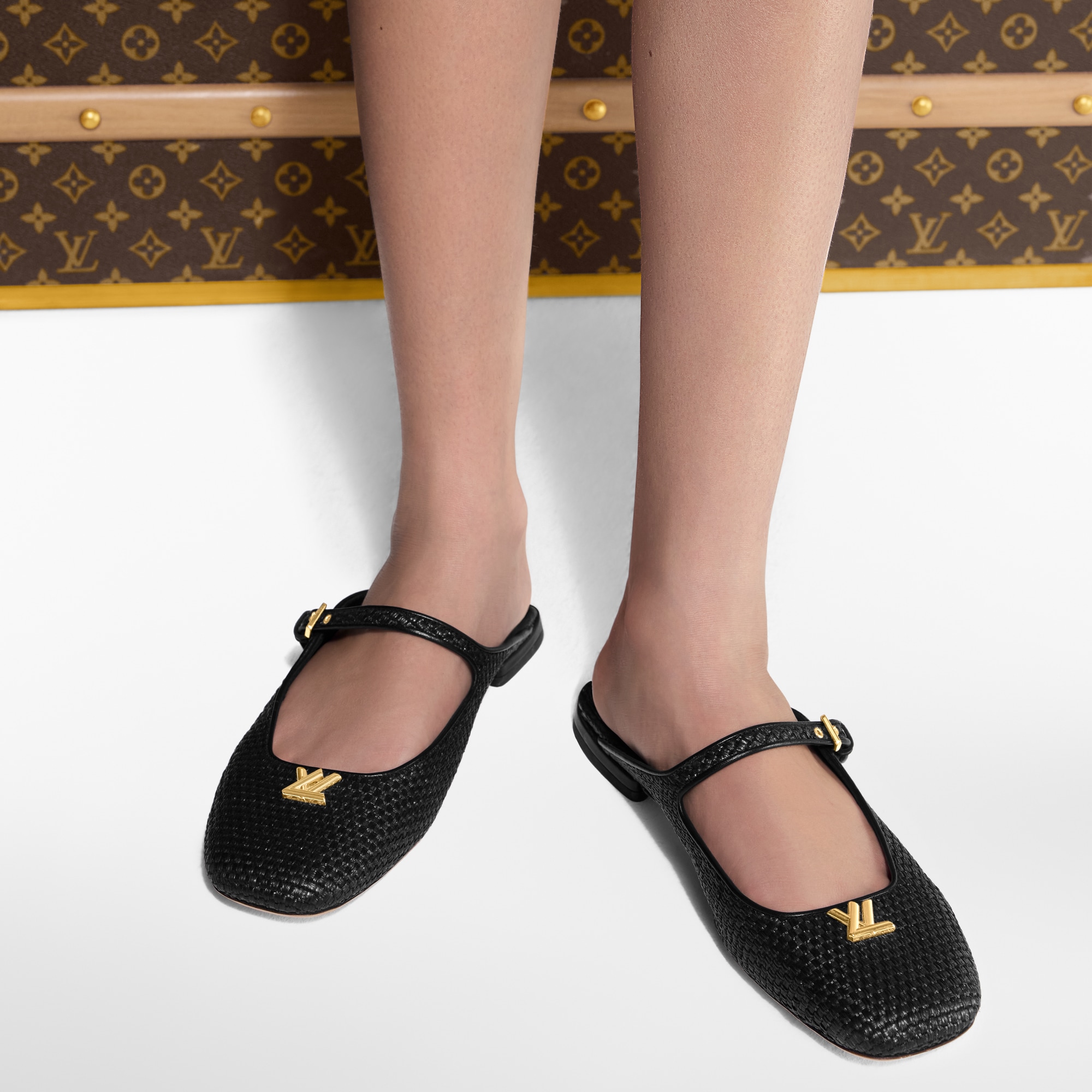  Shoes Loafers and Ballerinas Swing Open Back Ballerina | Louis Vuitton ® (Product zoom)