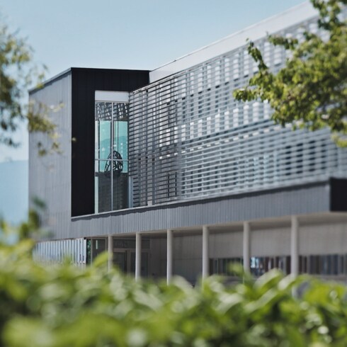 All Watches } Tambour, Automatic, 40mm, Steel | Louis Vuitton ®