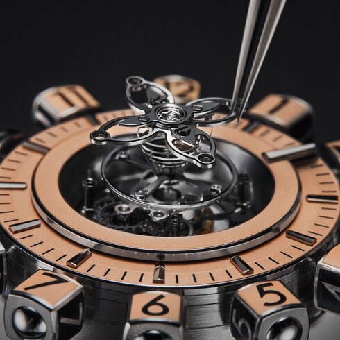 All Watches } Tambour Spin Time Air Flying Tourbillon, Automatic, 42.5mm, Platinum | Louis Vuitton ®