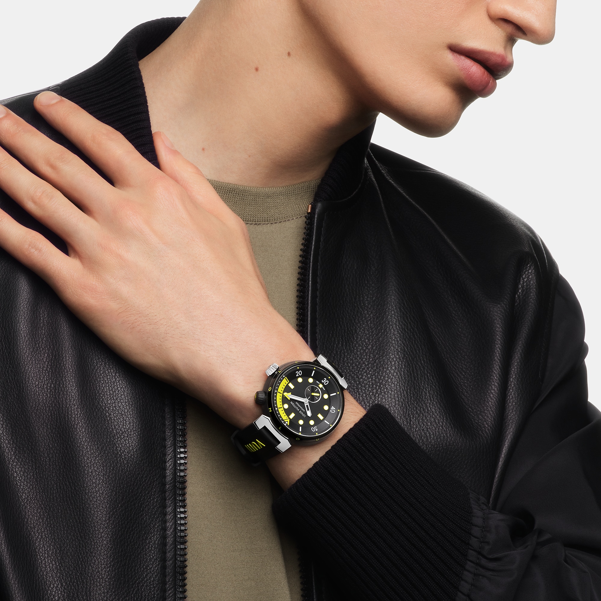 Tambour Street Diver, automatic, 44mm, steel