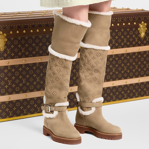 Shoes Boots and Ankle Boots Territory Flat Thigh Boot | Louis Vuitton ® (Product zoom)